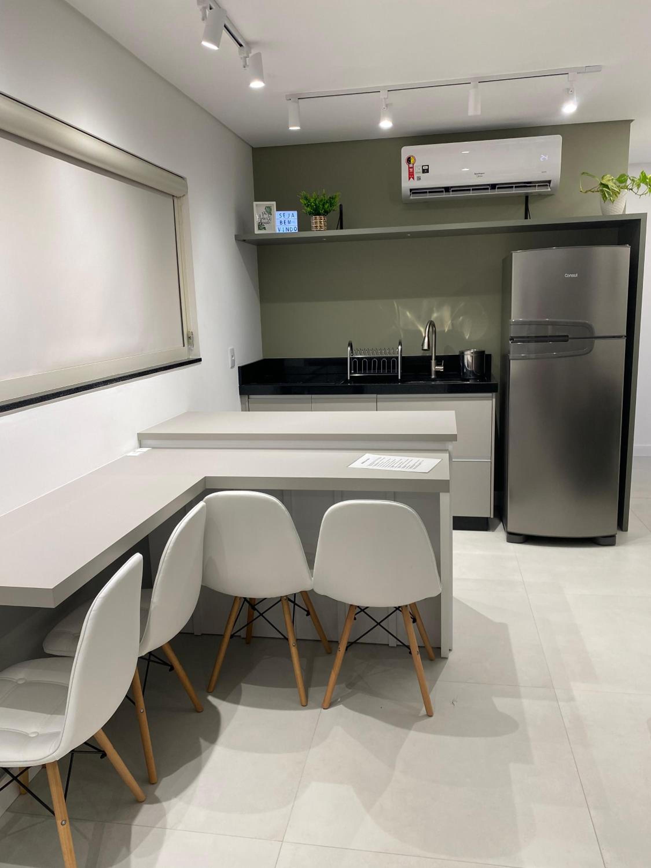 Flat 205 Homebusiness perto do centro!