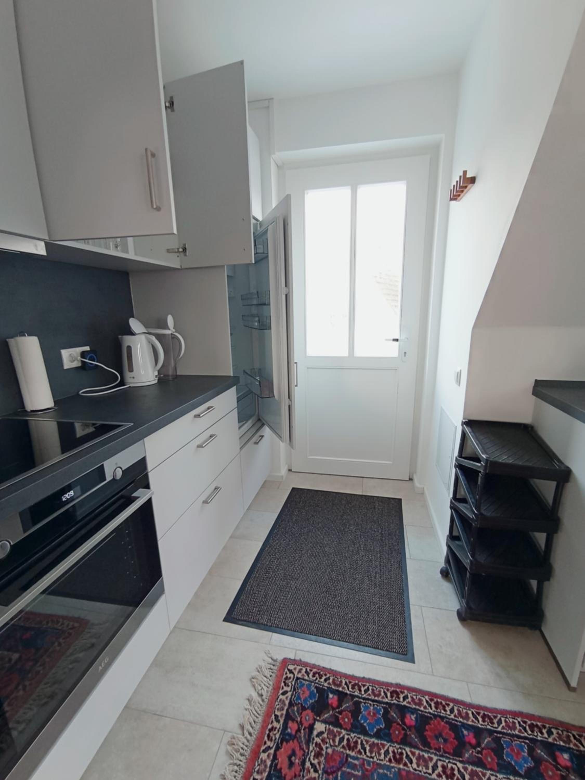 Peaceful Apartment-3 Zi, Loggia & Garden in Blankenese