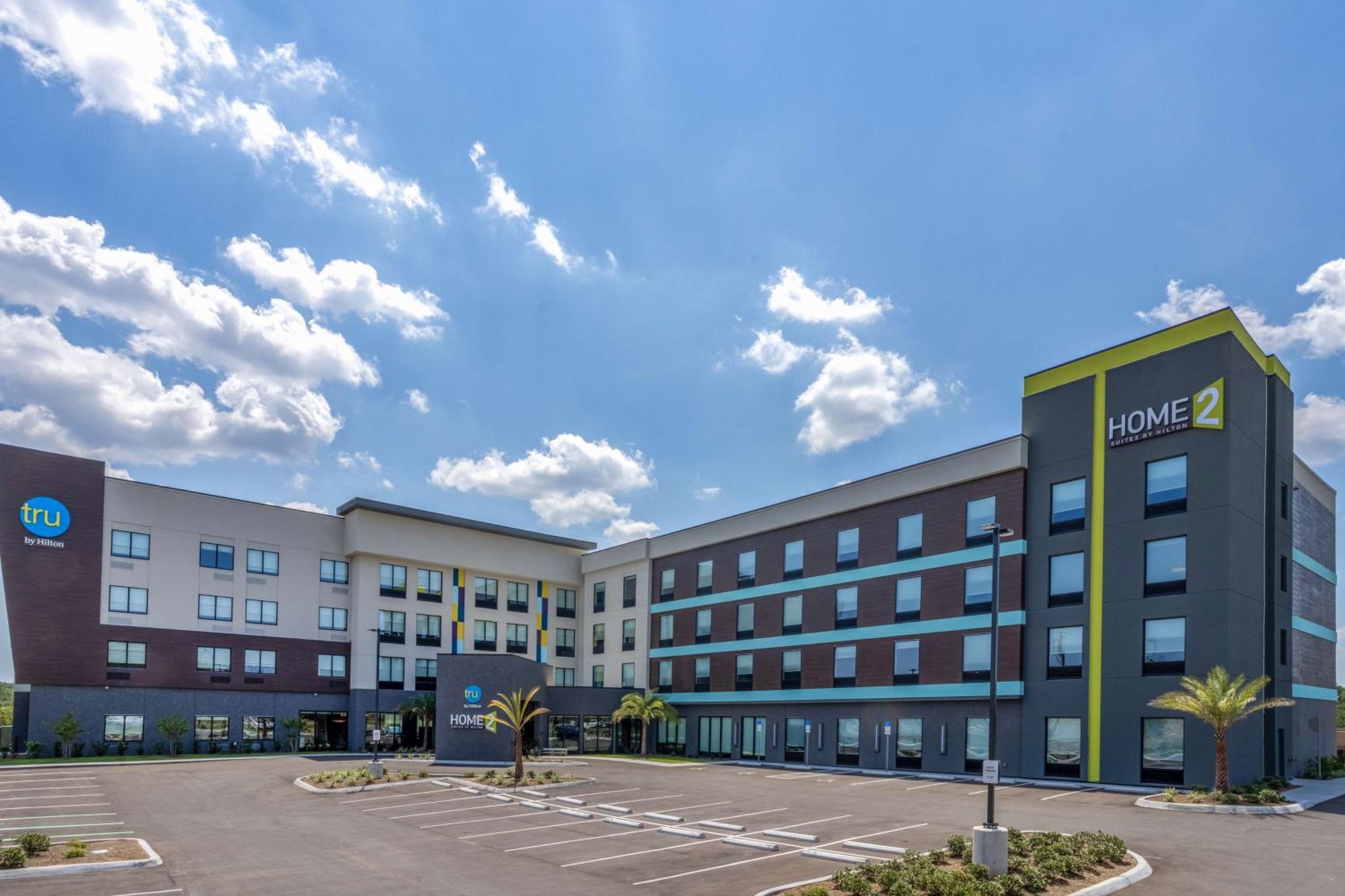Hotel Tru By Hilton Pensacola Airport Medical Center - Image 1