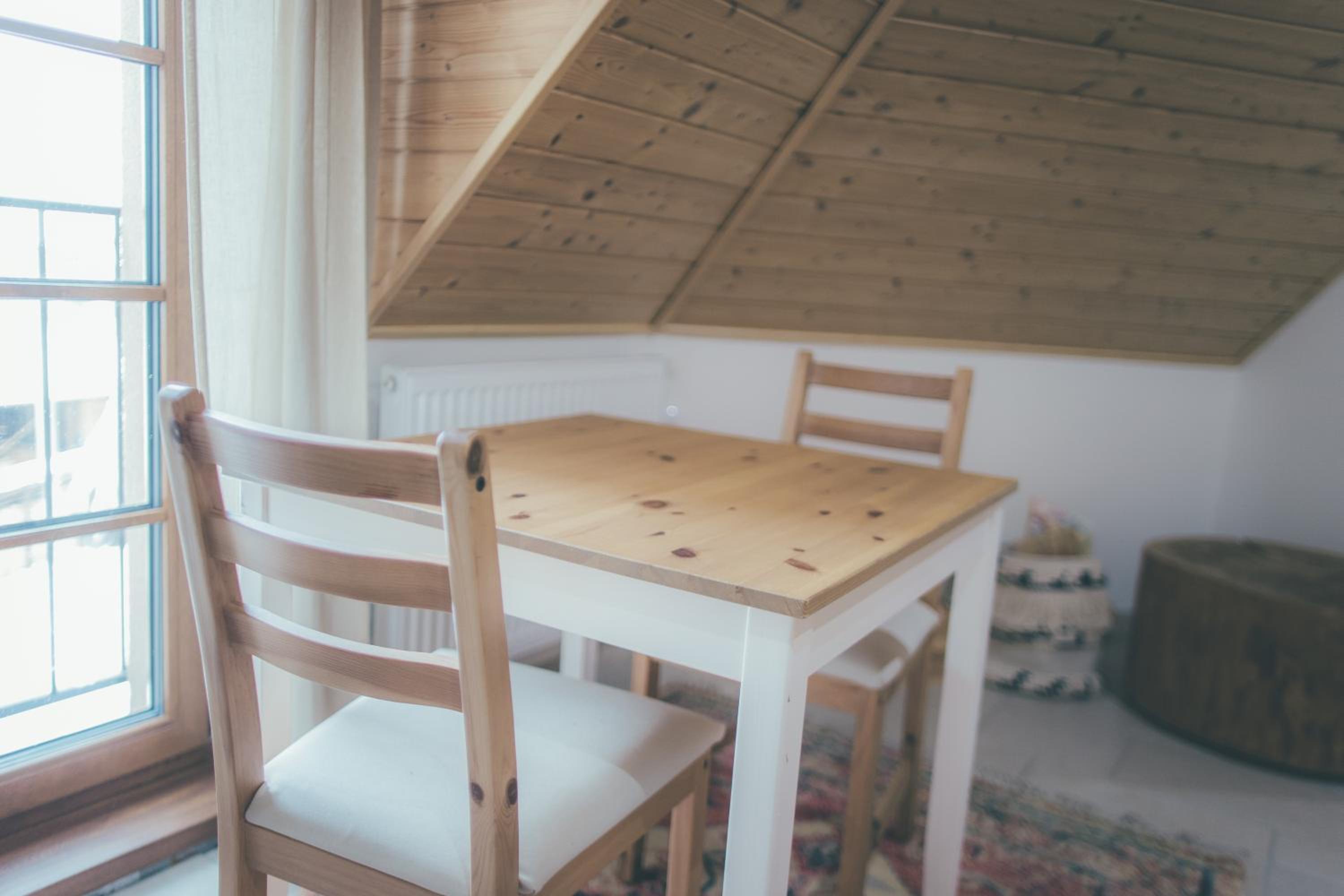 Stylová Lodge s vlastním koupáním & pergolou
