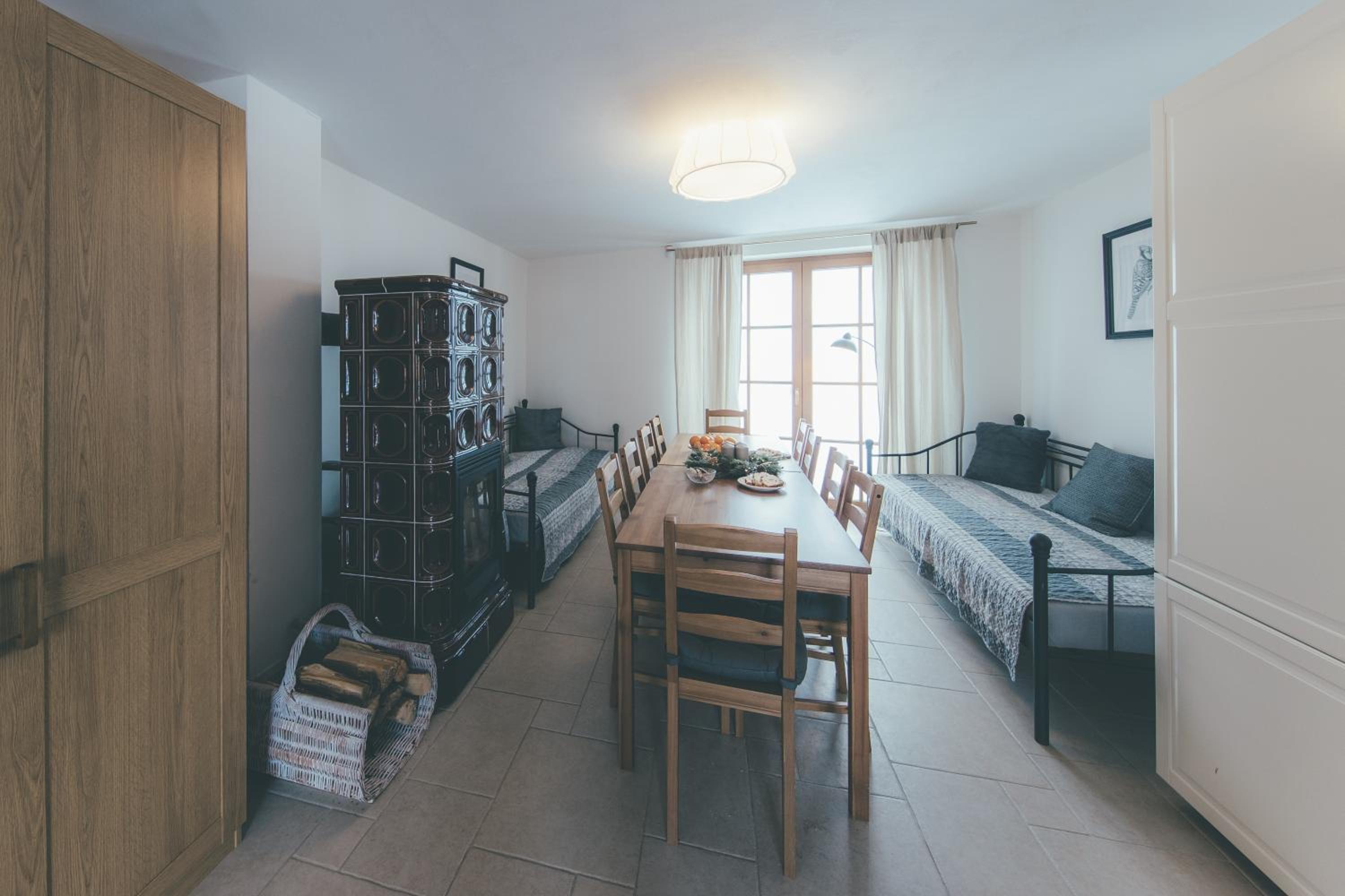 Stylová Lodge s vlastním koupáním & pergolou