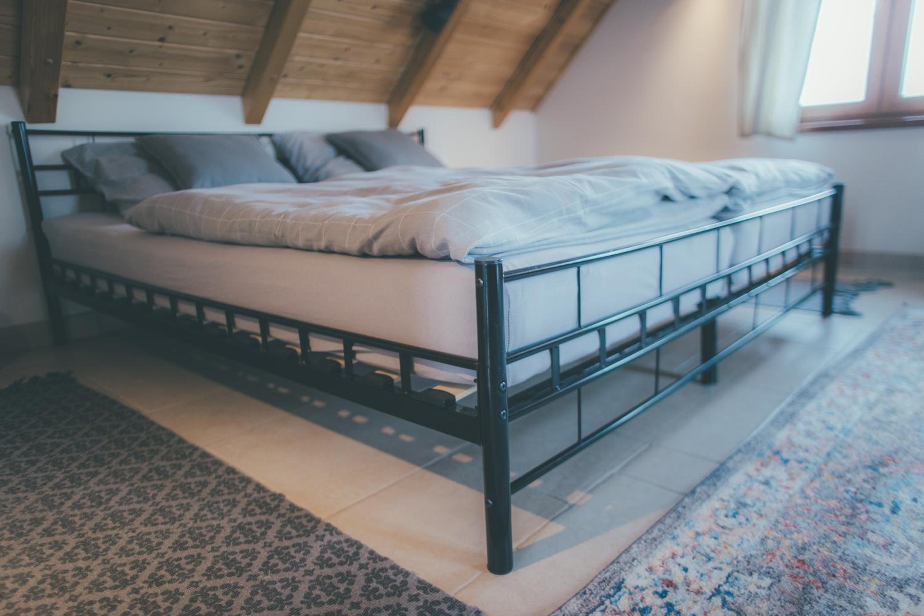 Stylová Lodge s vlastním koupáním & pergolou