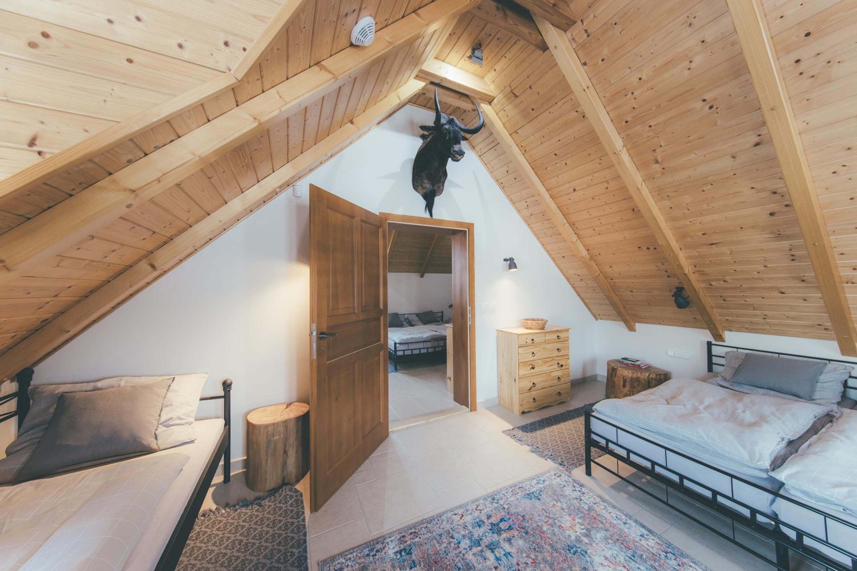 Stylová Lodge s vlastním koupáním & pergolou