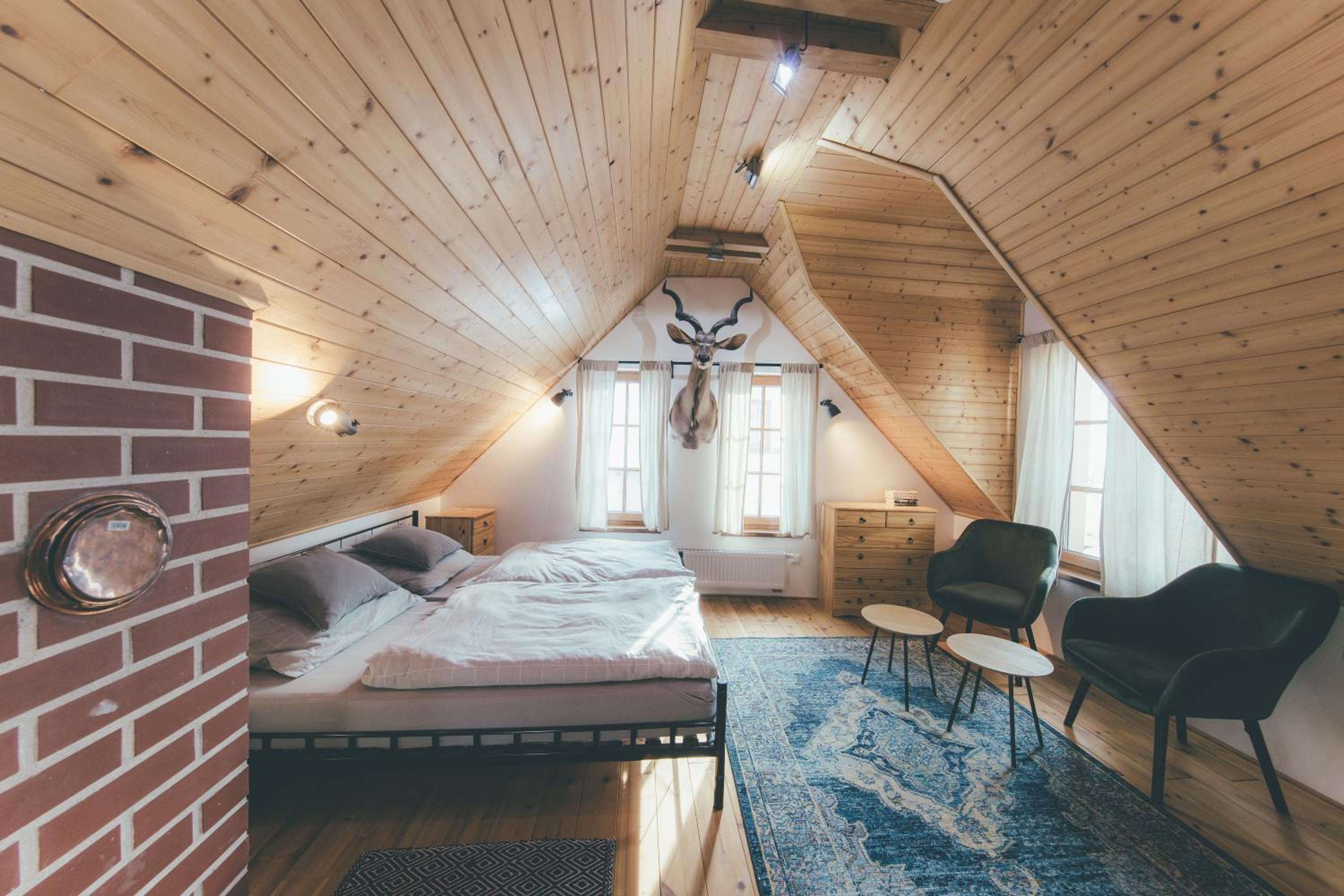 Stylová Lodge s vlastním koupáním & pergolou