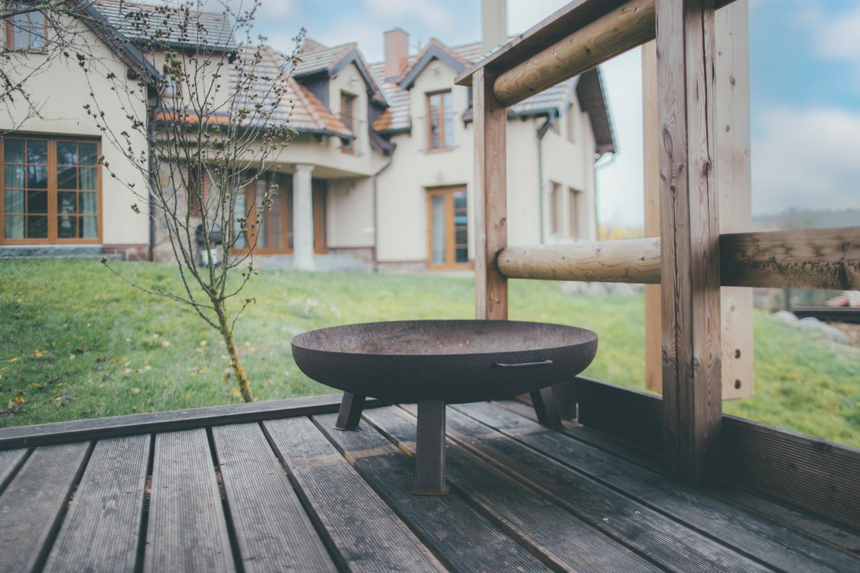 Stylová Lodge s vlastním koupáním & pergolou
