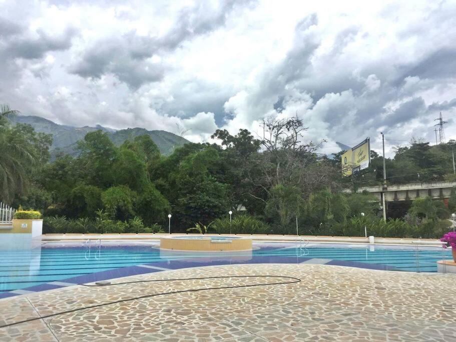 Hermosa casa con piscinas - CIUDADELA PREMIUM - San Jerónimo Antioquia