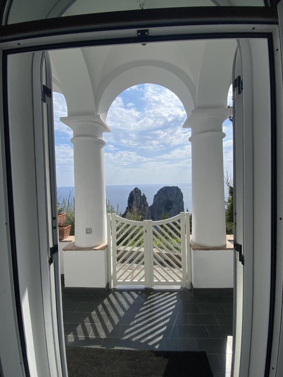 Monacone vista mare en Capri — balance & terrace