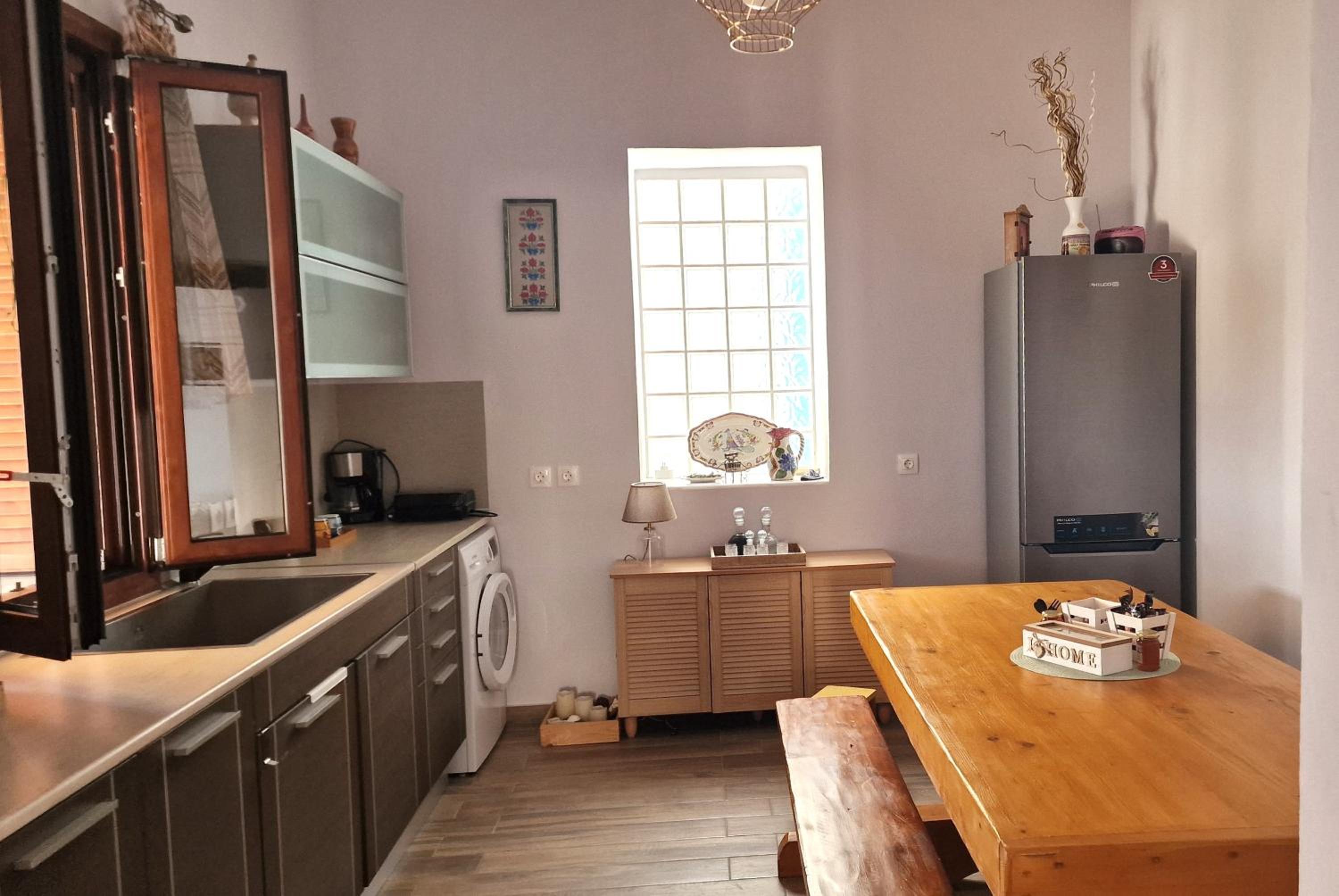 Seva Monolithos house