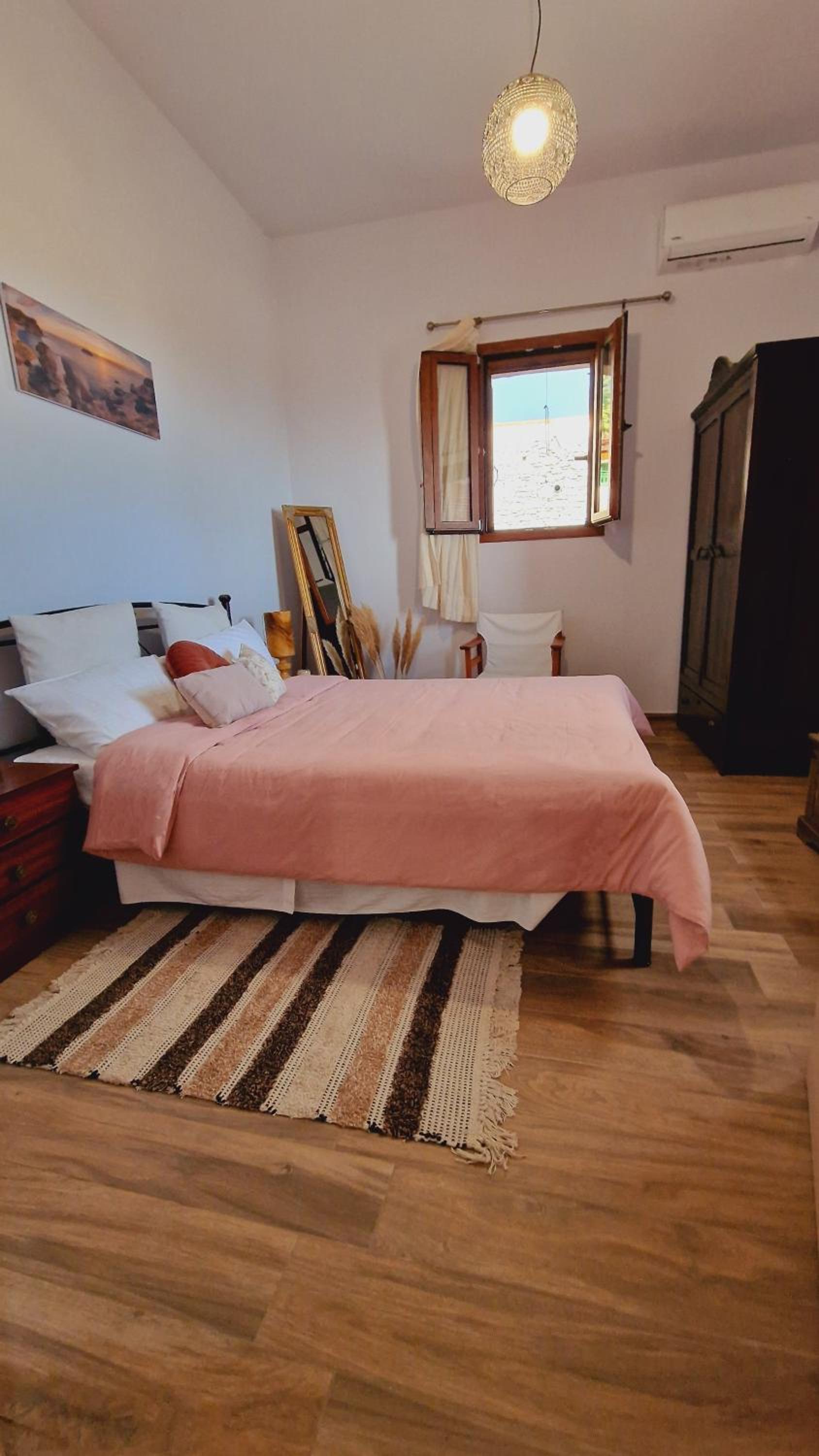 Seva Monolithos house