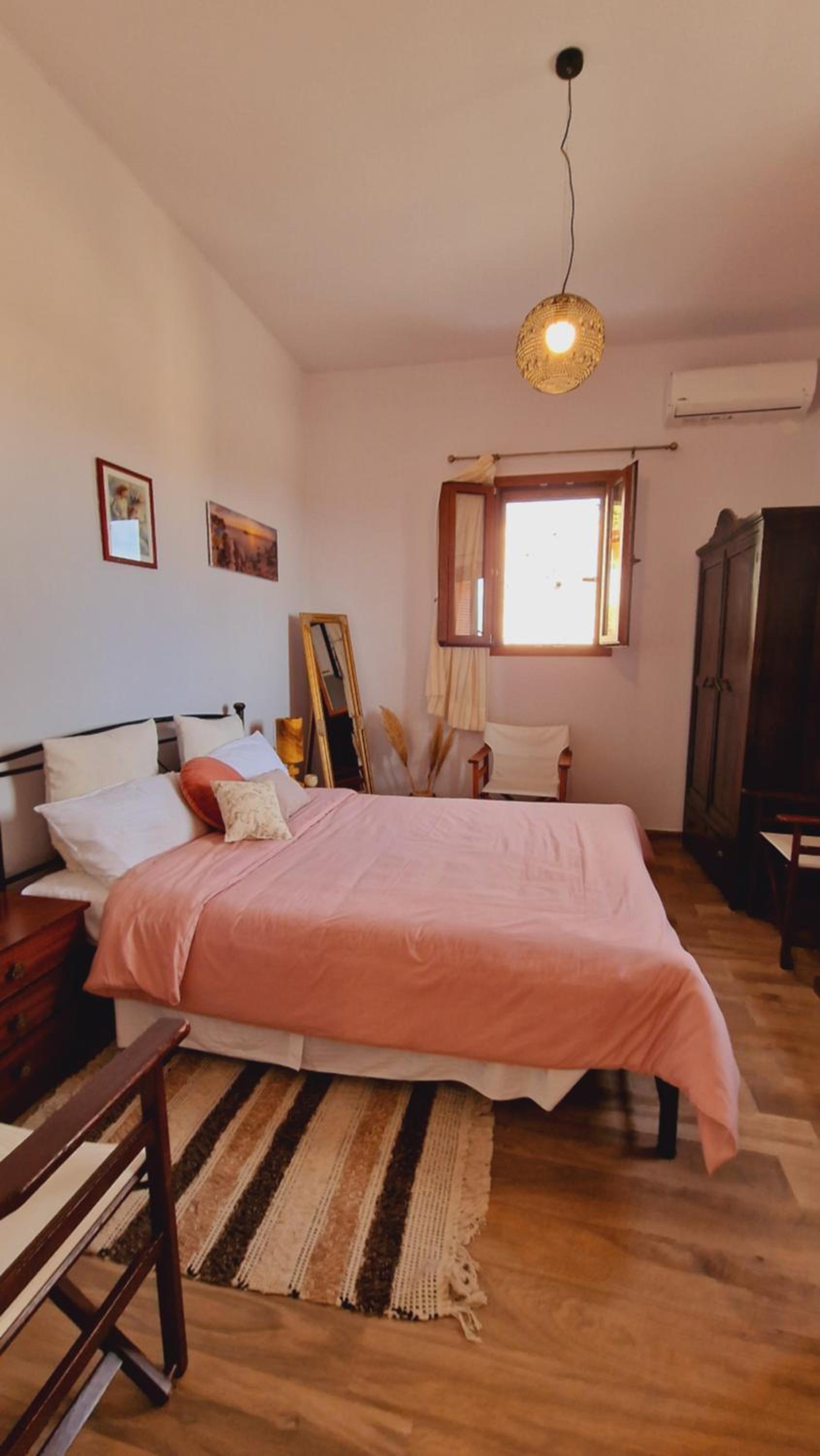 Seva Monolithos house