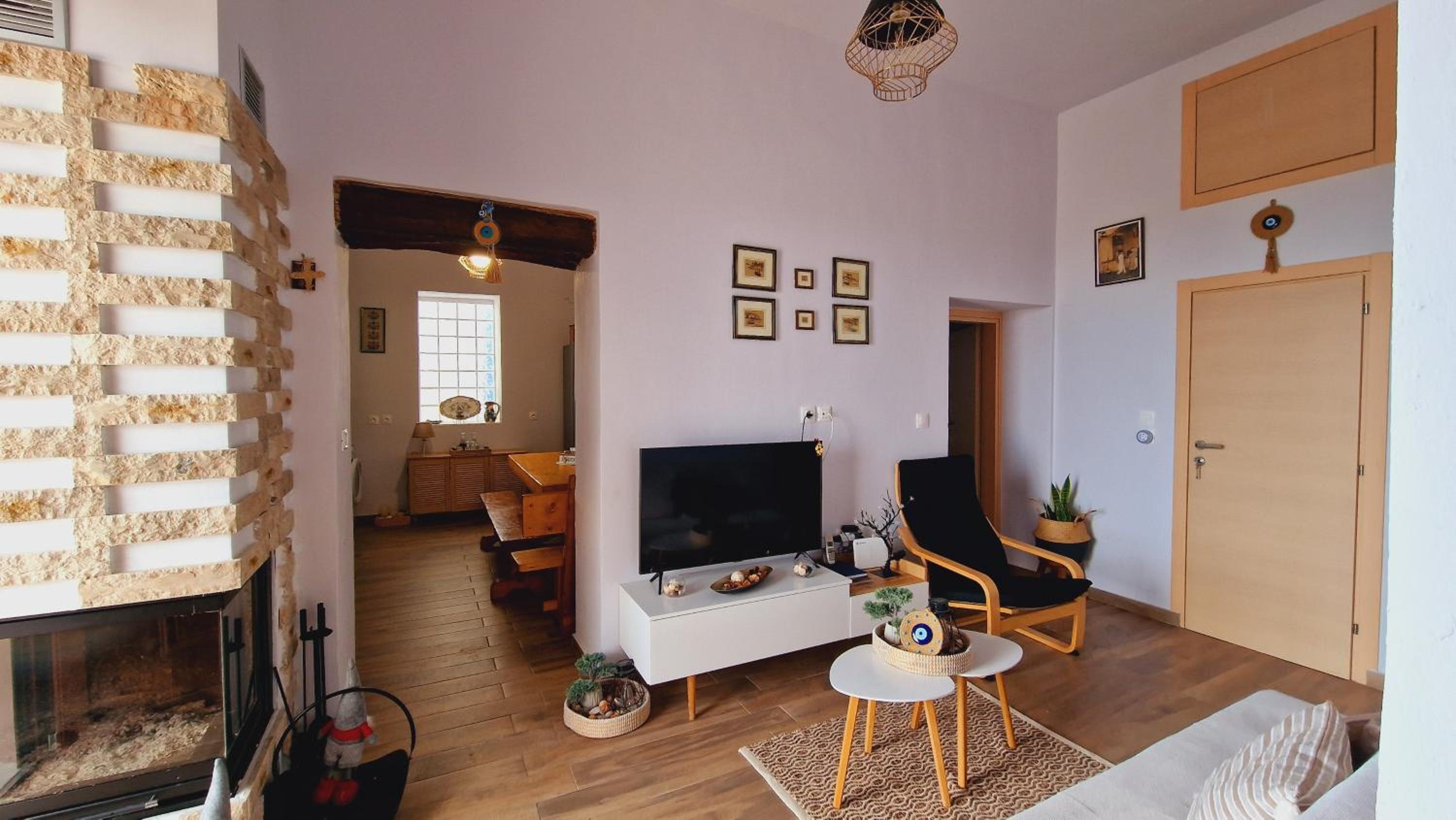 Seva Monolithos house