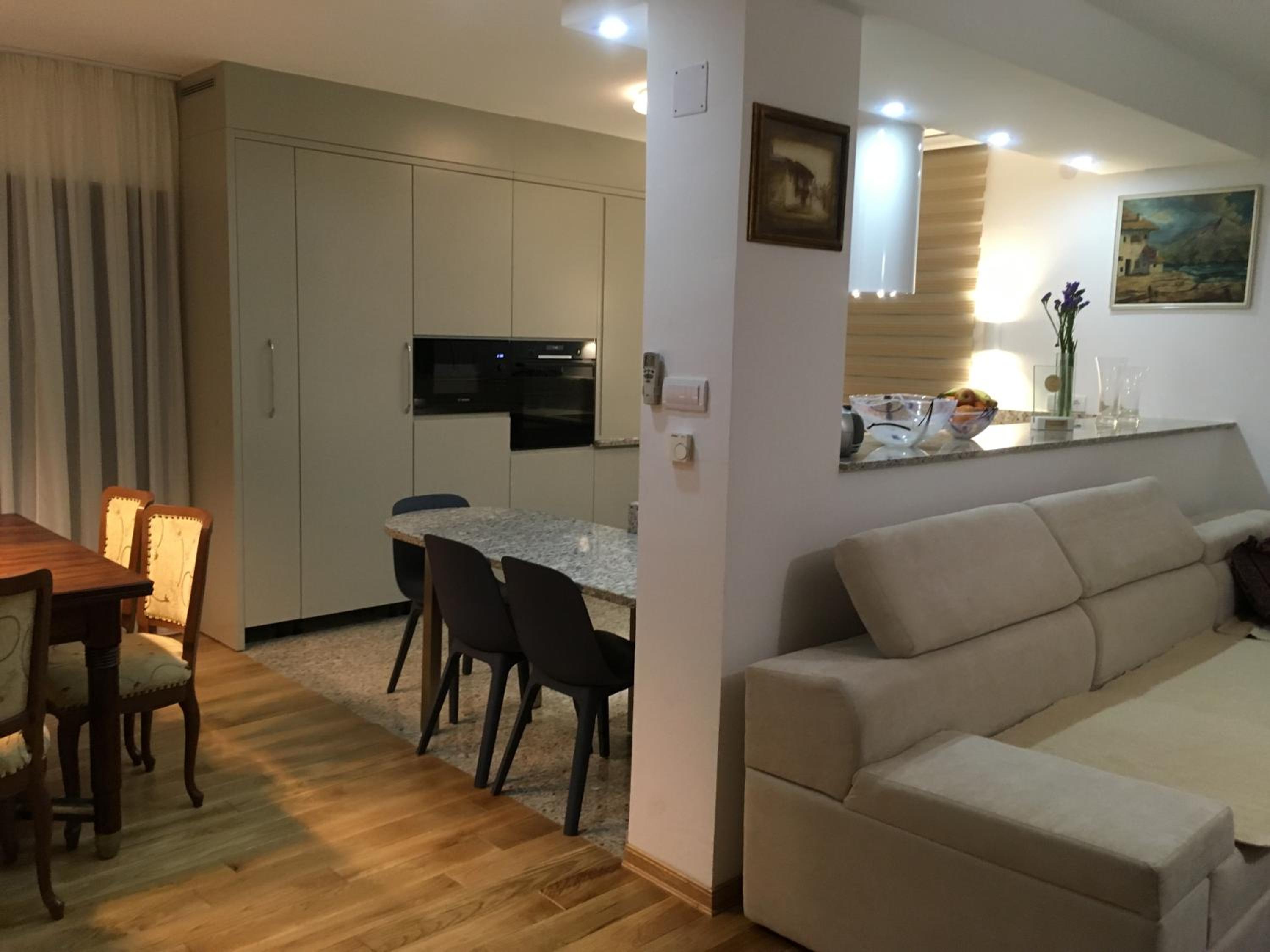 VILLA OTOK WITH POOL, TOP LUXURY IN TREBINJE
