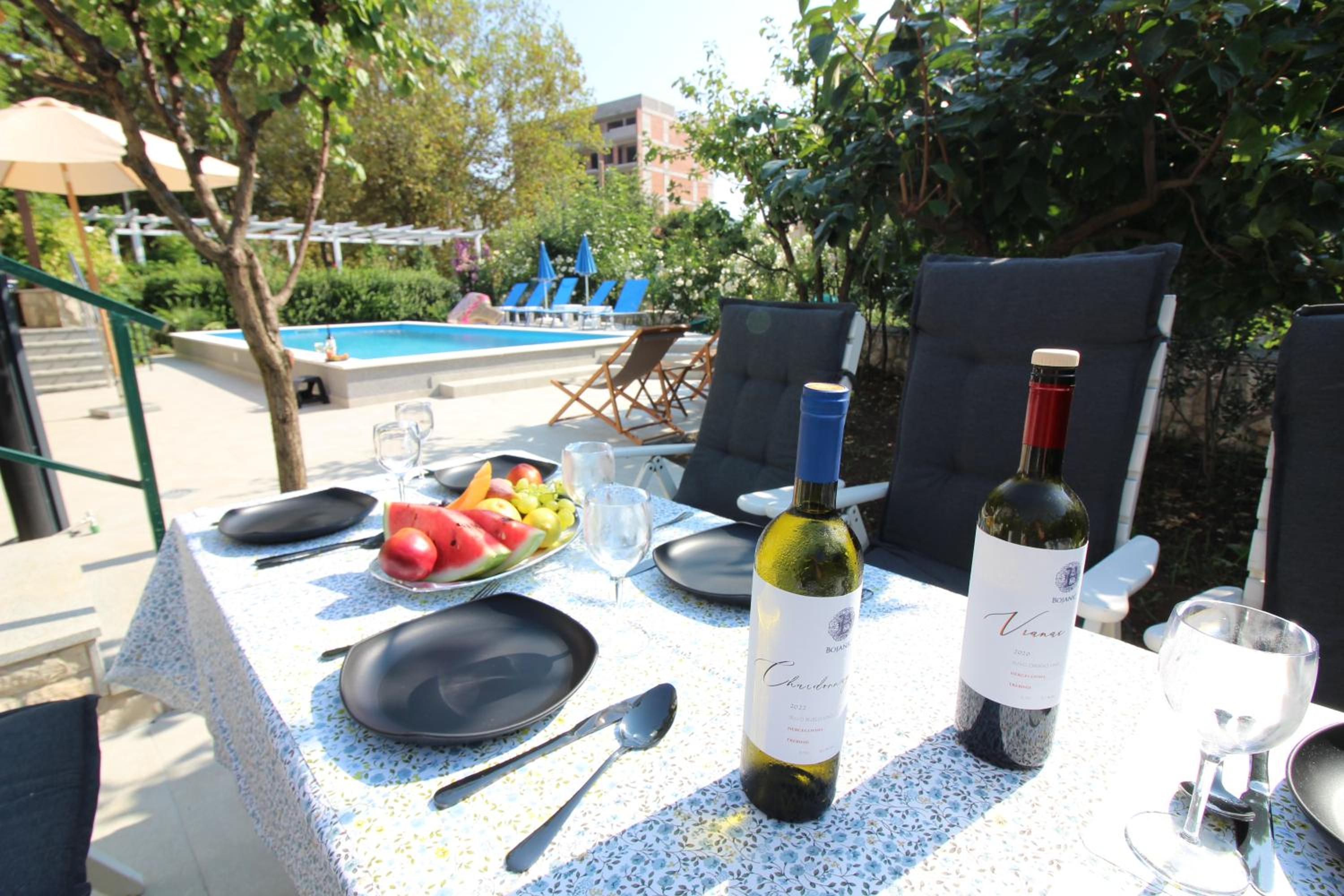 VILLA OTOK WITH POOL, TOP LUXURY IN TREBINJE