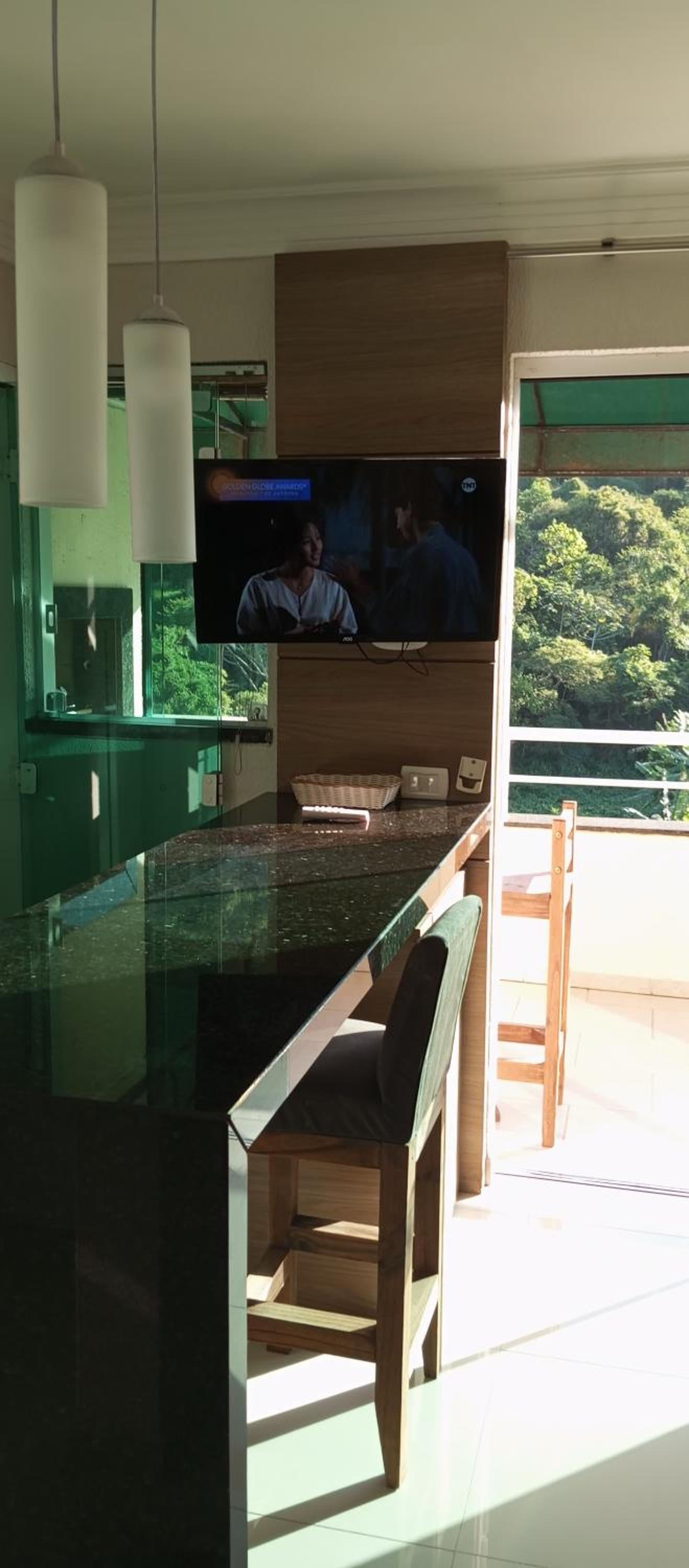 Apartamentos com piscinas na praia de Bombas