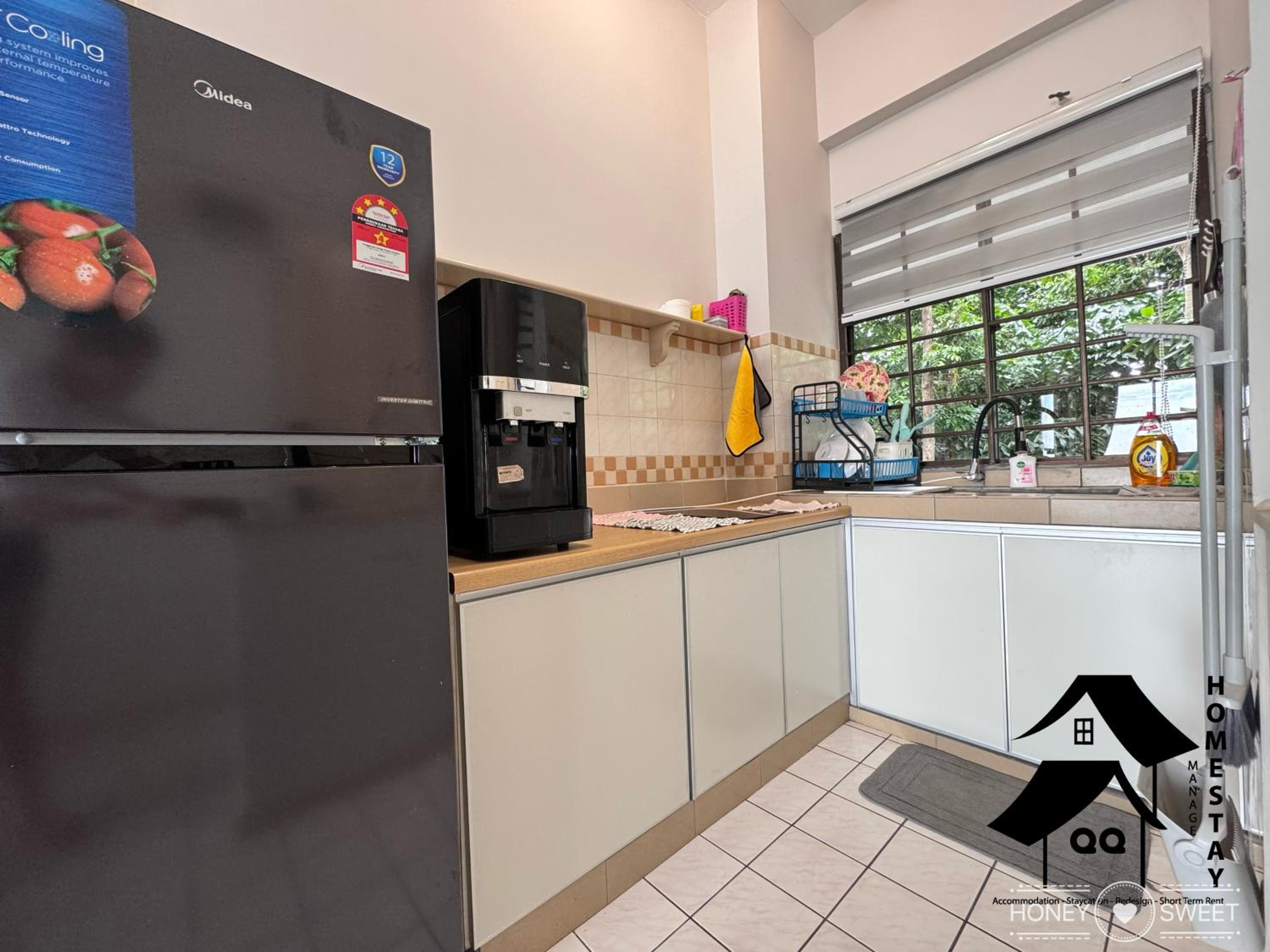 New Seaview with Seaside Apartment-2R1B photo 2