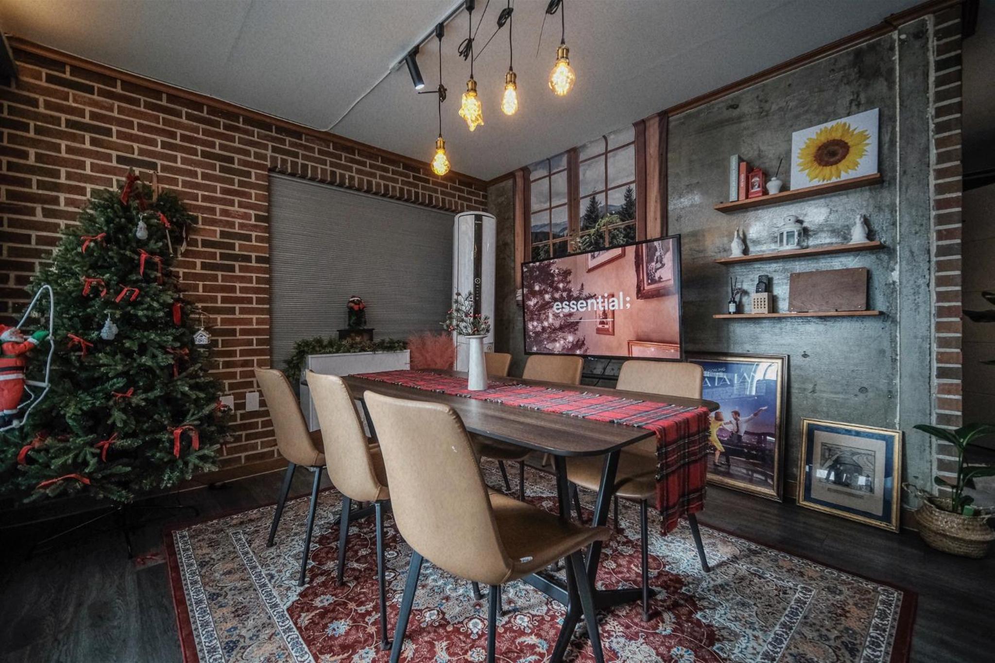 meeting & event spaces