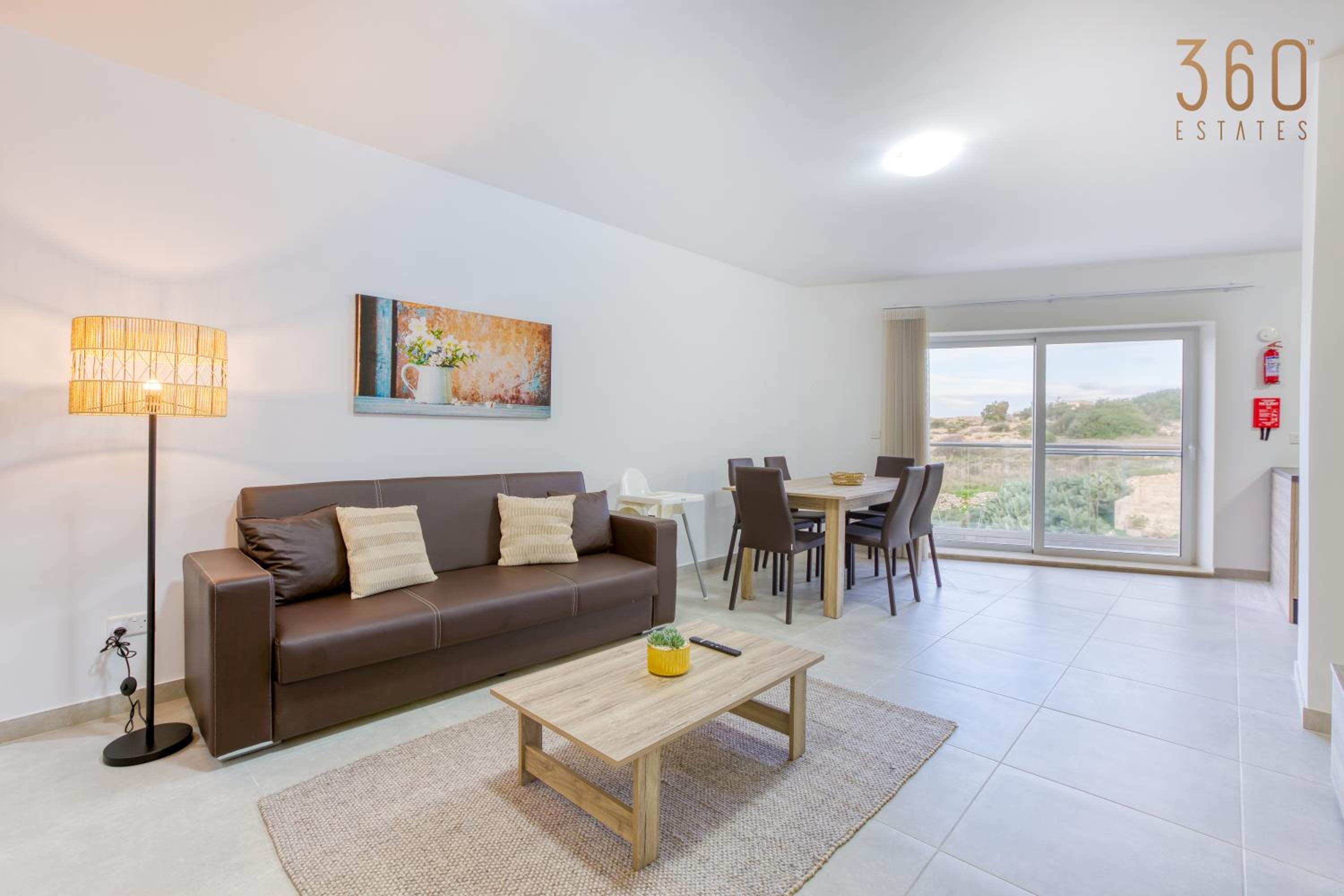 Lovely 3BR Apt with Private Balcony & Views in Mgarr by 360 Estates view 2
