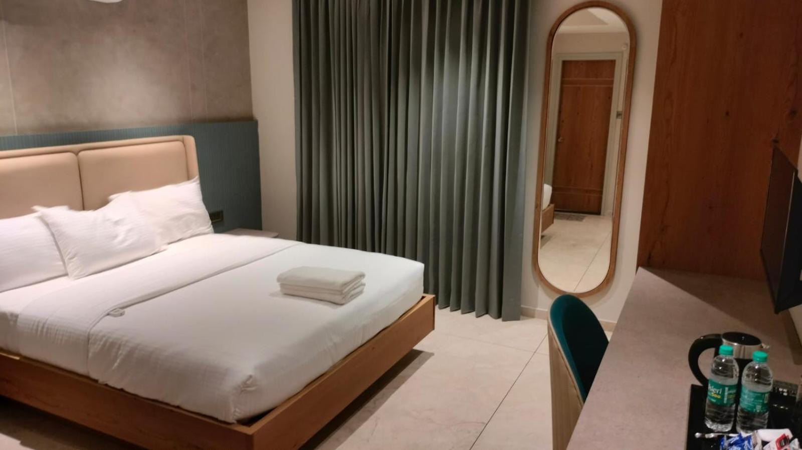 Livi Suites Serviced Apartments