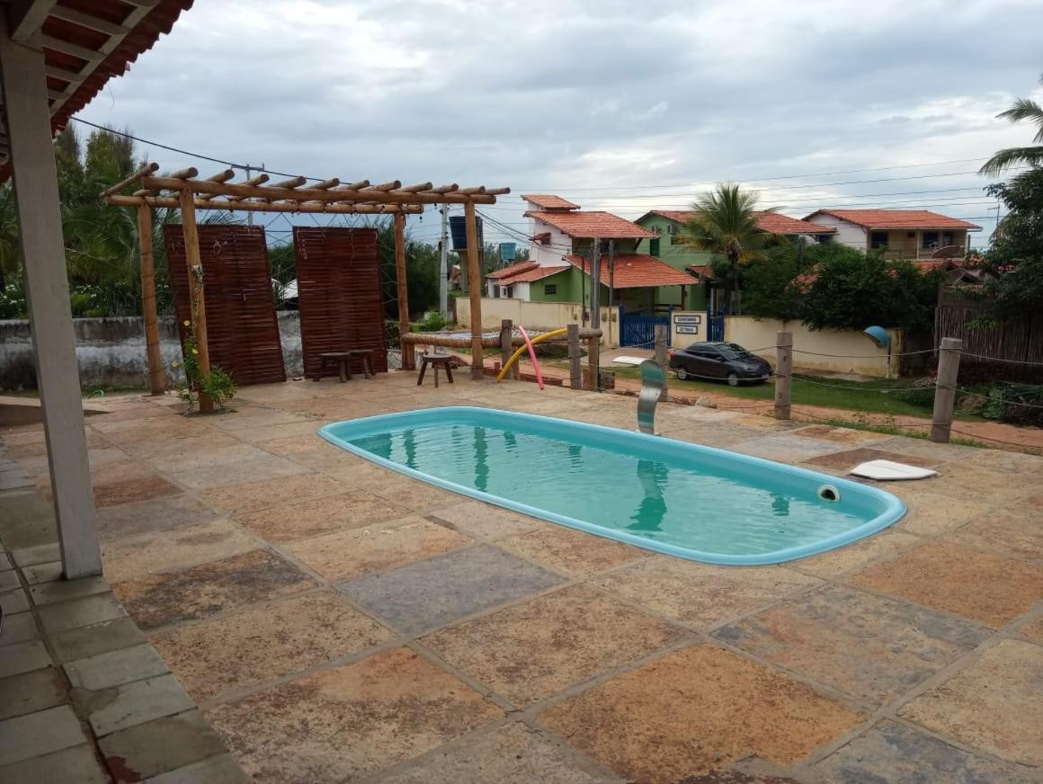 Casa com 5 quartos e piscina no Coqueiro