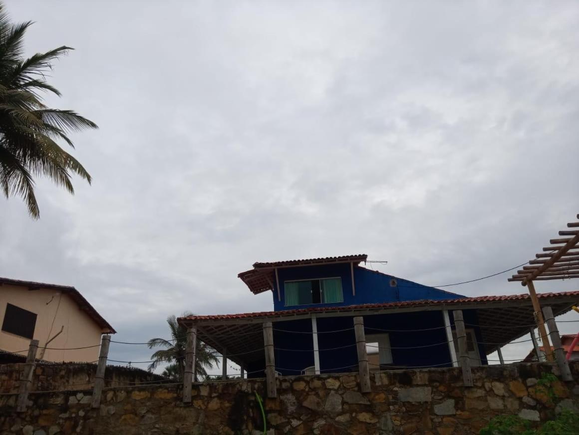 Casa com 5 quartos e piscina no Coqueiro