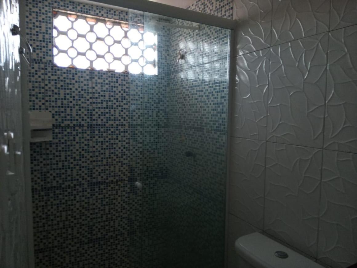 Casa com 5 quartos e piscina no Coqueiro