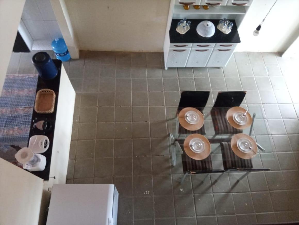 Casa com 5 quartos e piscina no Coqueiro