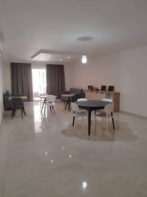 Aqua Marine Apt.6 - Entire Unit photo 5