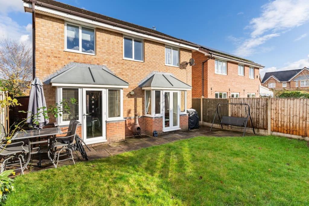 Spacious 3-bed Home - Nature Reserve Retreat view 5