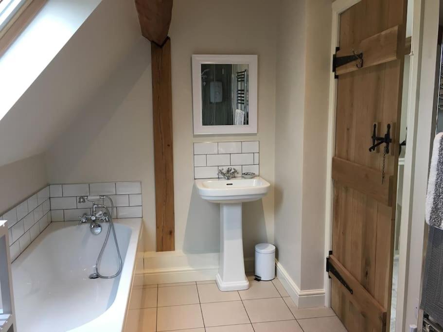 Dog friendly barn conversion in rural Shrops view 5
