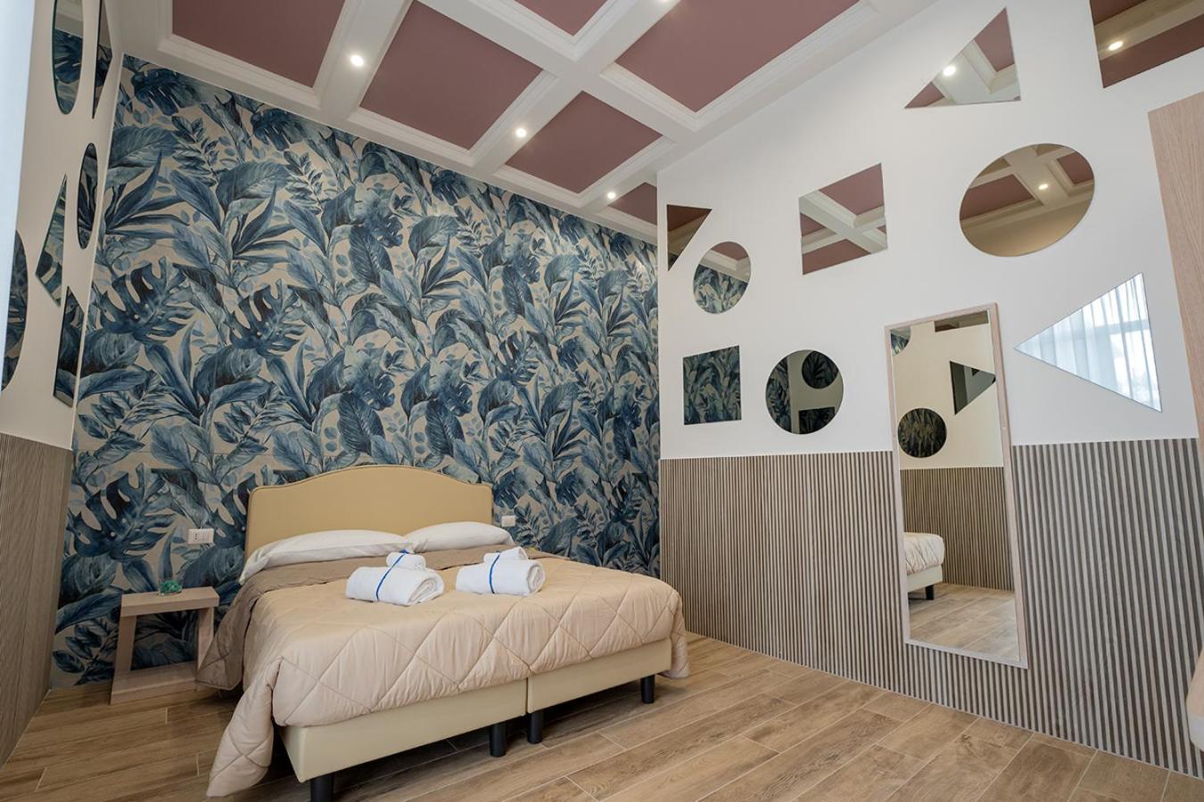 HR Boutique Porto, Napoli Centro, by ClaPa Group