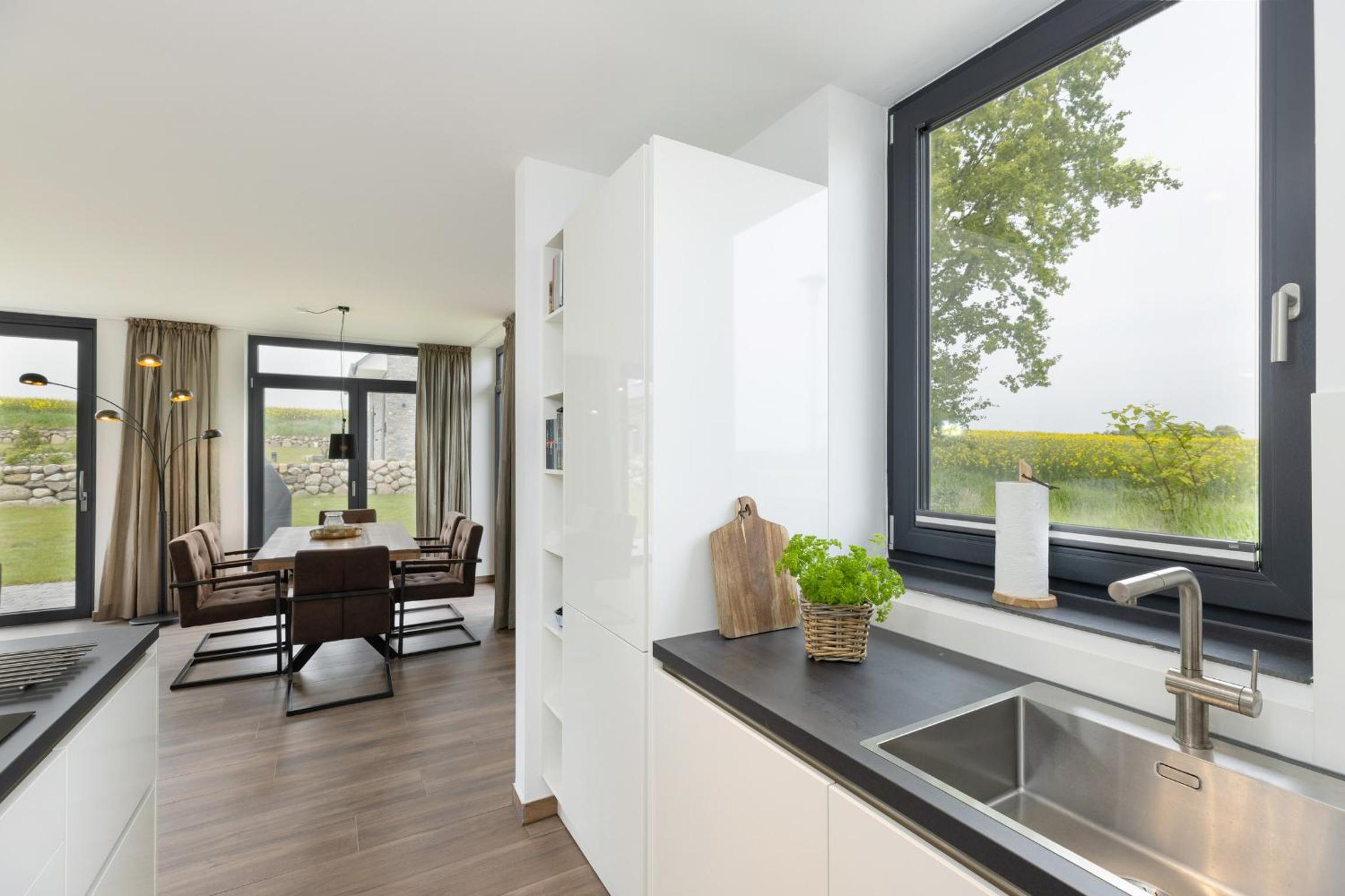 Irish Cottage Seeadler