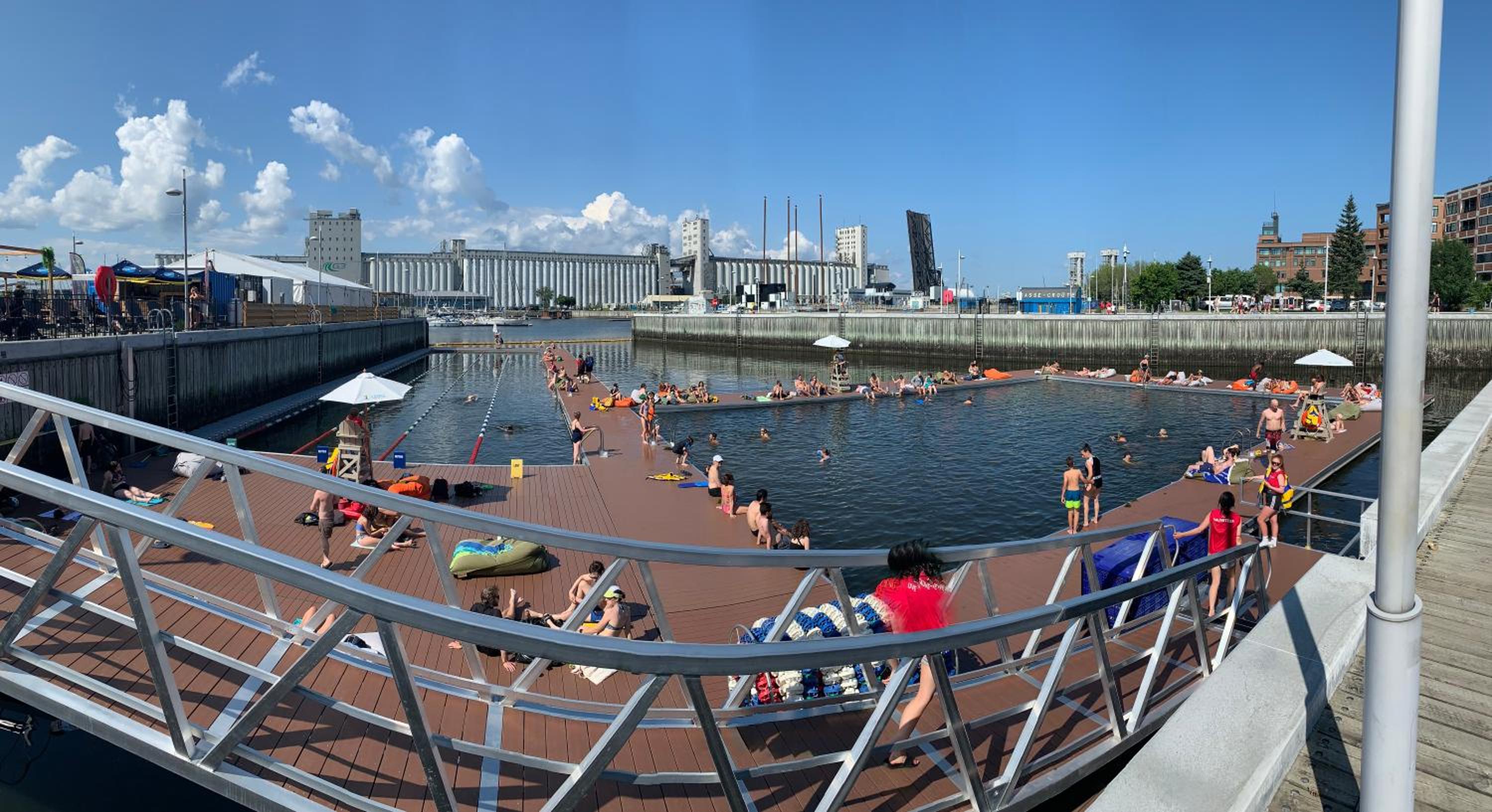 Marina Port de Québec 1 - Maison flottante