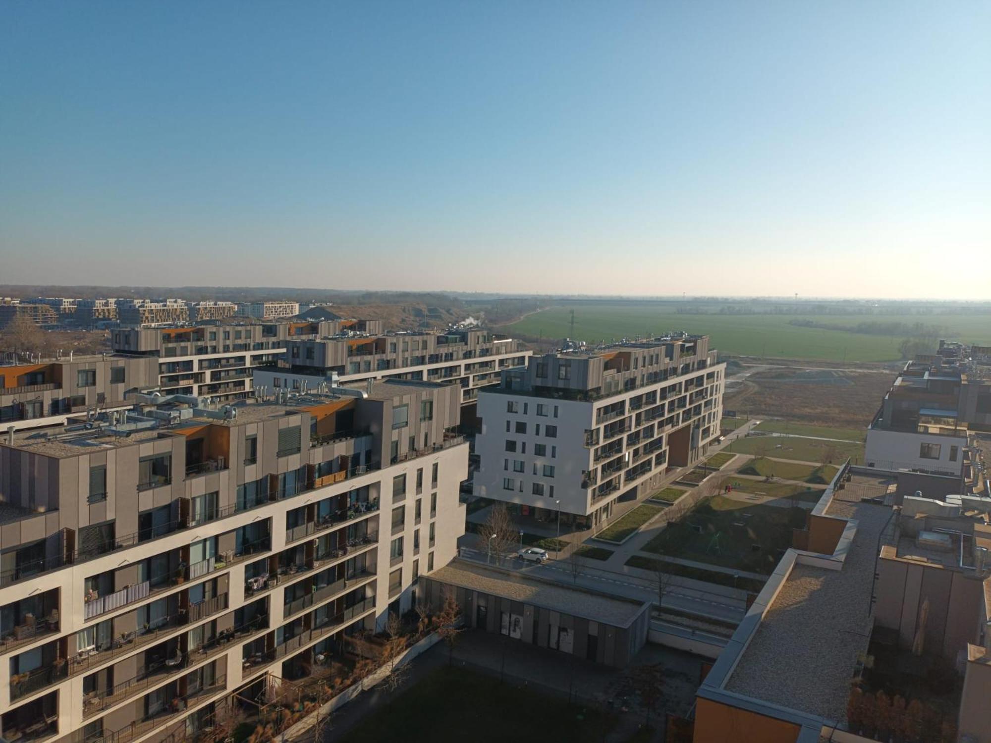 1 room Apartment with terrace, Petržalka view 2