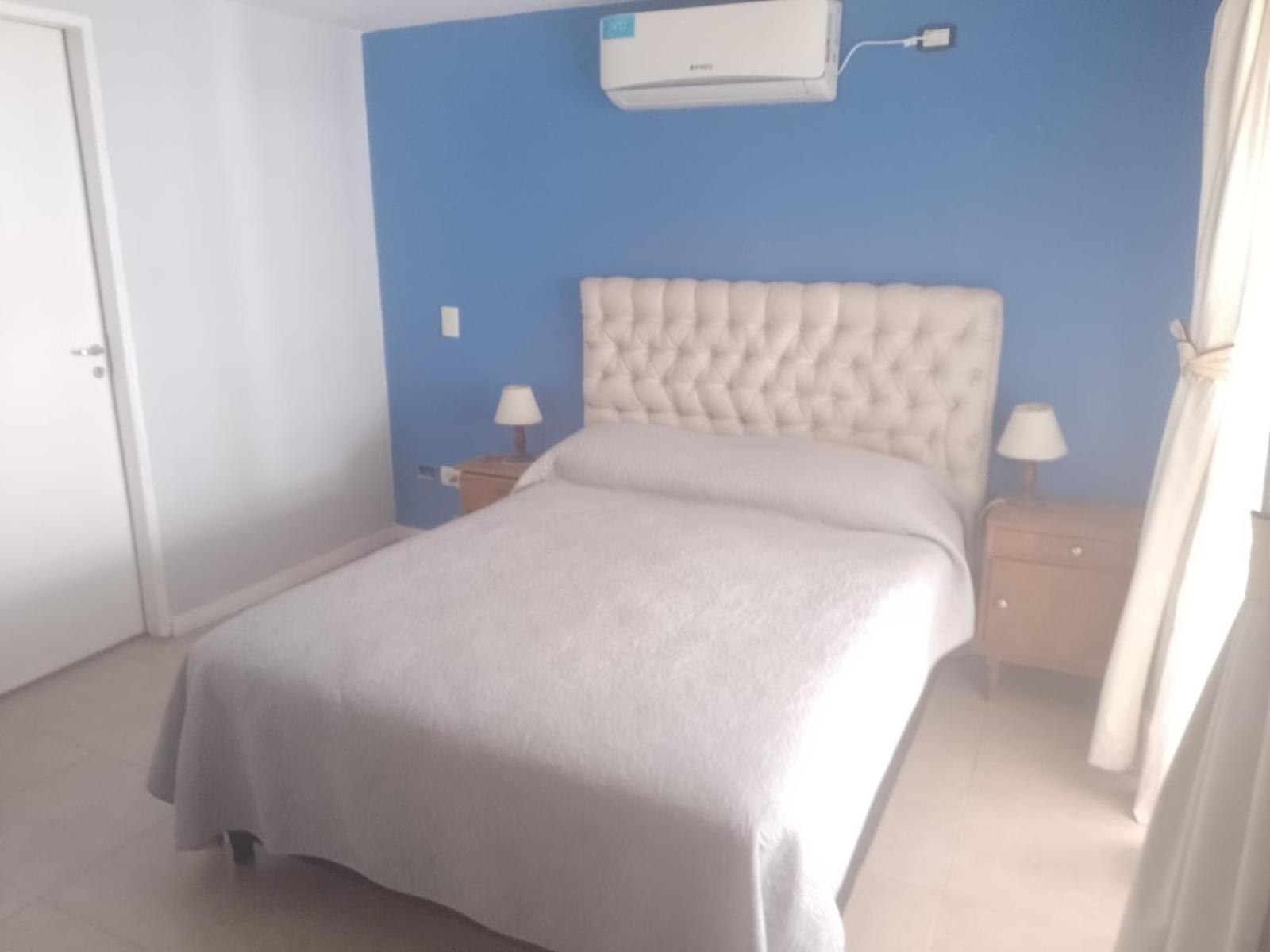 Casa amplia con pileta 9 personas