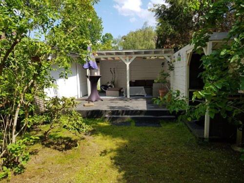 Town-Villa, Apartment, living room with big Sofa bed , 2 bedroom, 1kitchen, 1bathroom, 1 office, 1 garden