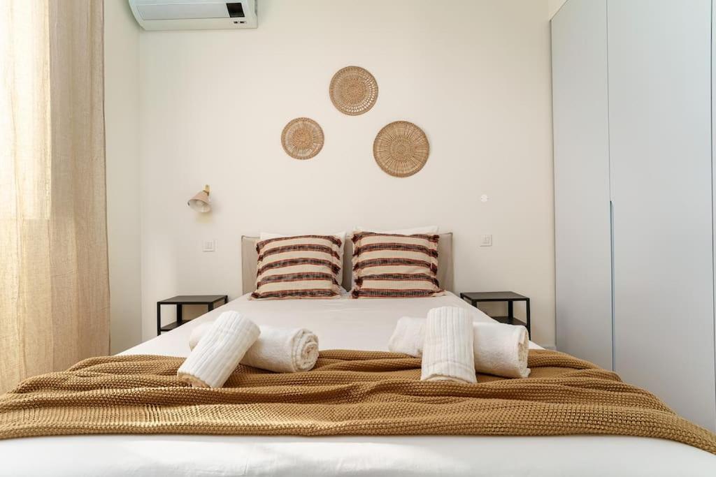 Modern & Bright - Faro Mercado Apt 22 by Lisbeyond view 4