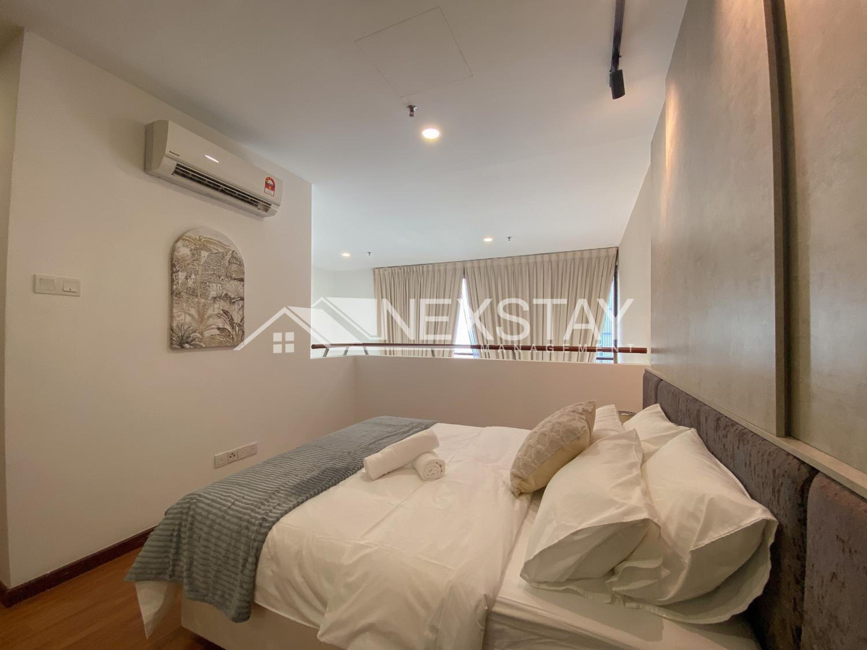 Cozy i-City Duplex Getaway by Nexstay photo 3