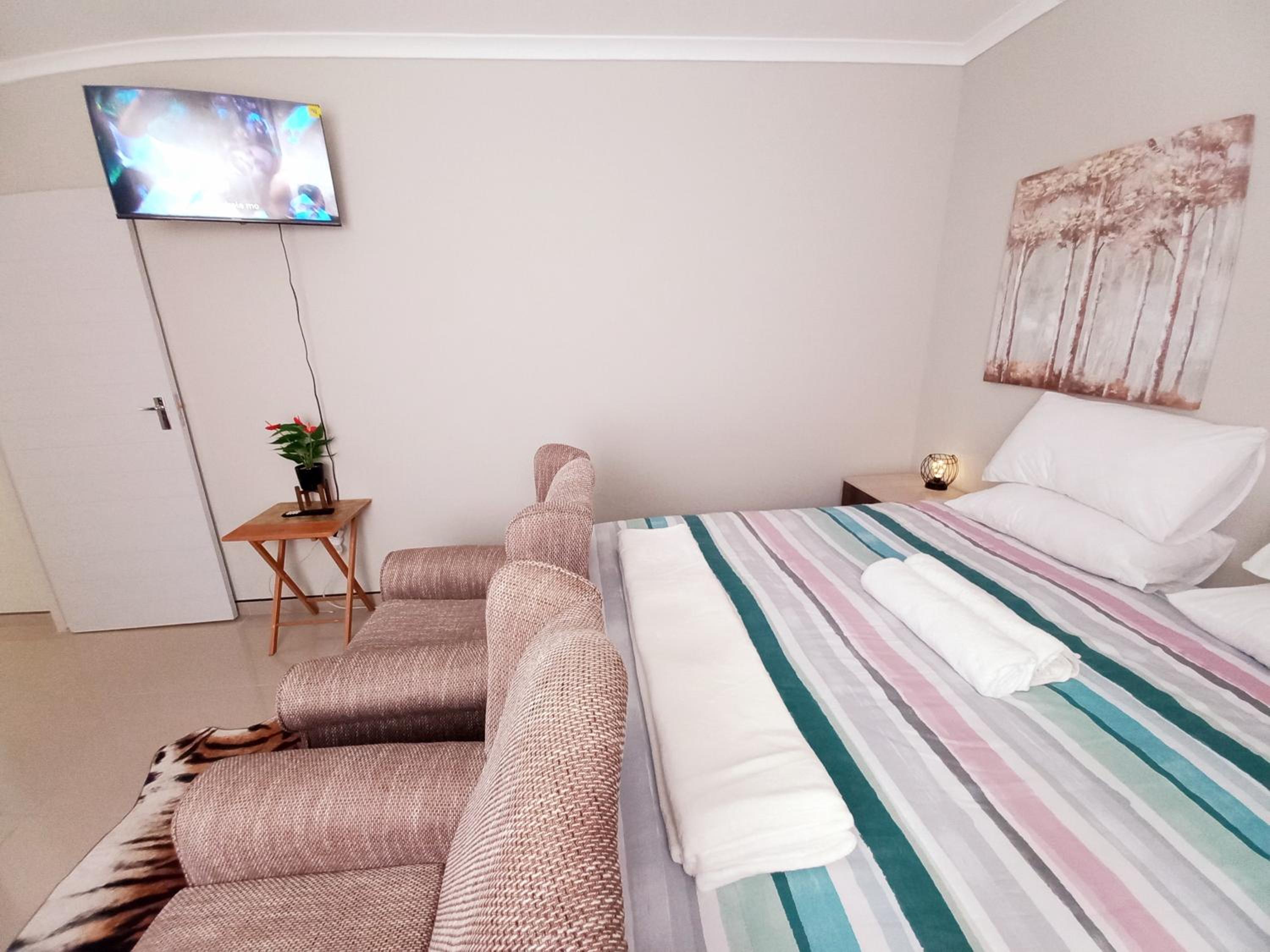 TALITHA'S SELF-CATERING ACCOMONDATION view 2