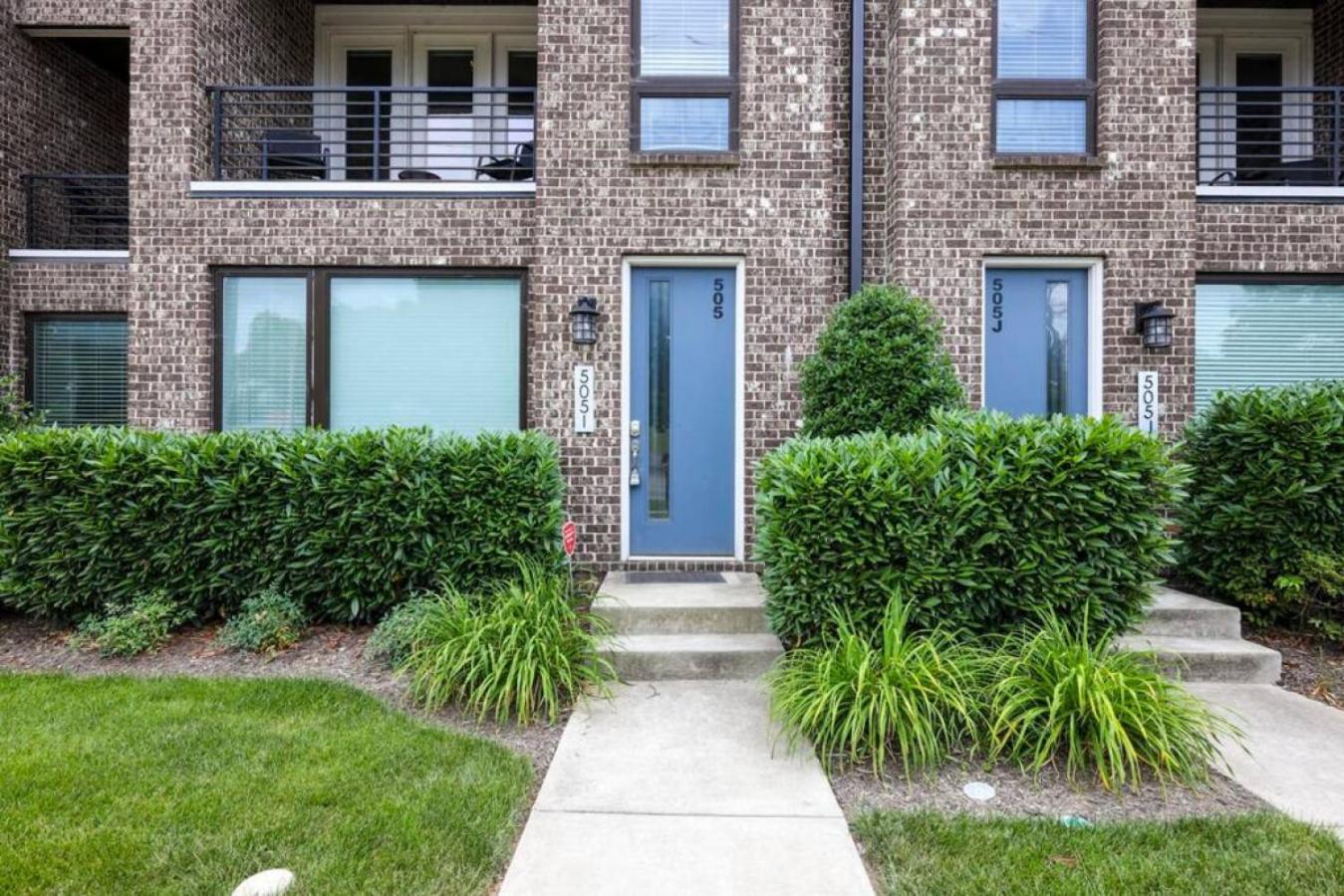 WeHo Nashville Home, Geodis Park, Mini-Golf, Arcade, 10min to Downtown! Sleeps 10! view 3