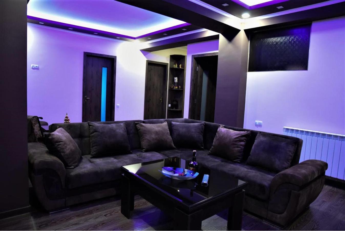 LUXURY Apartment in Tbilisi view 4