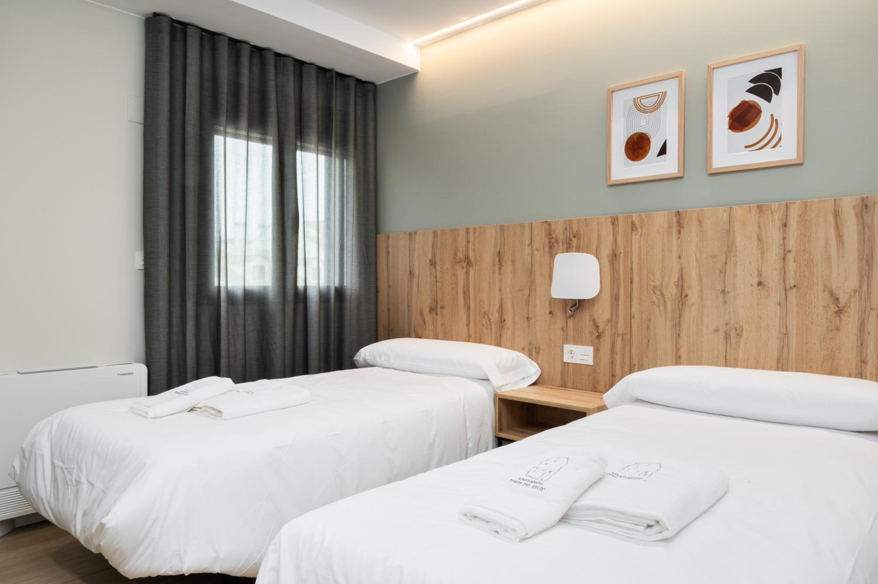 Apartamentos Torre del Reloj