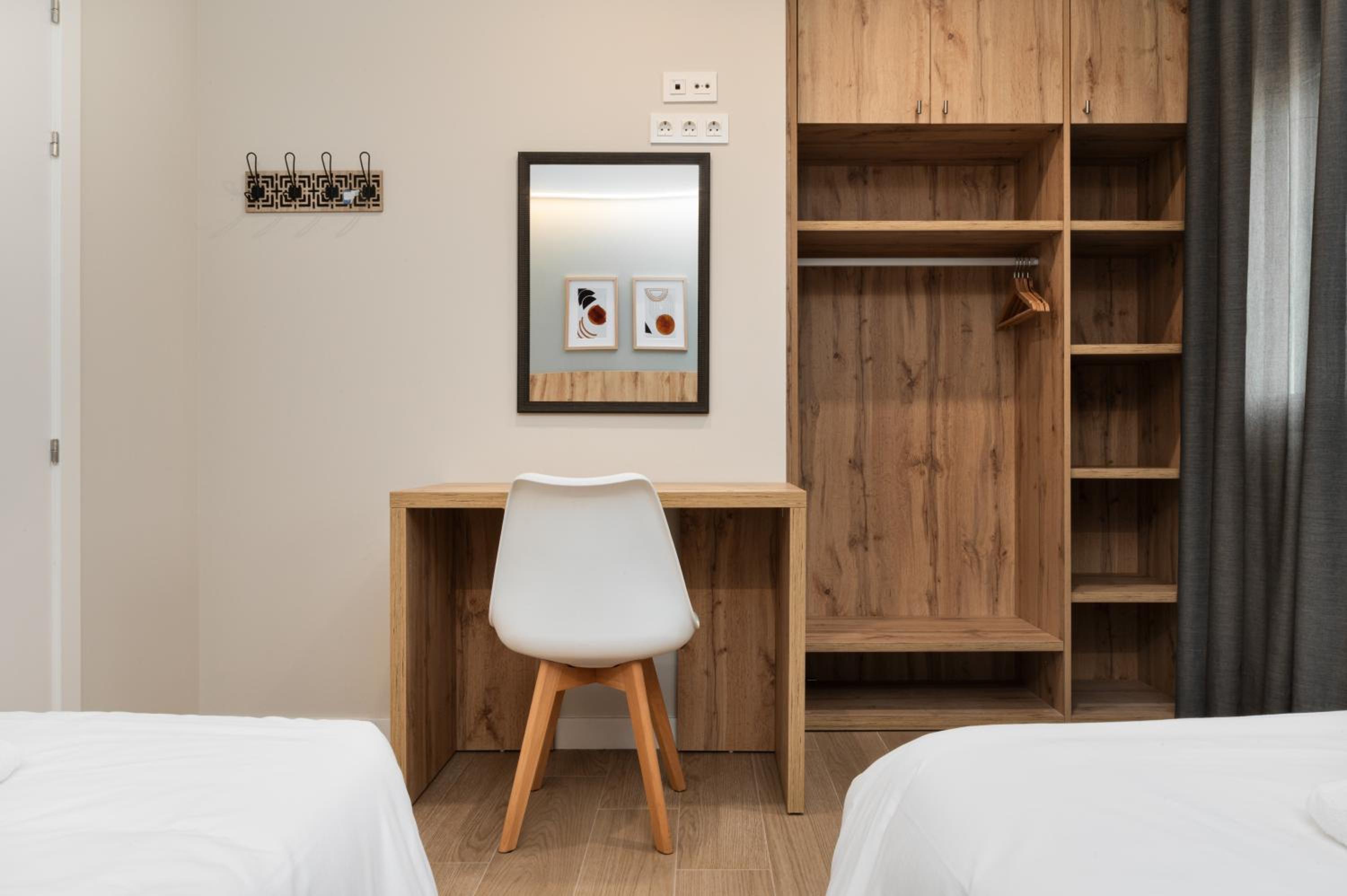 Apartamentos Torre del Reloj