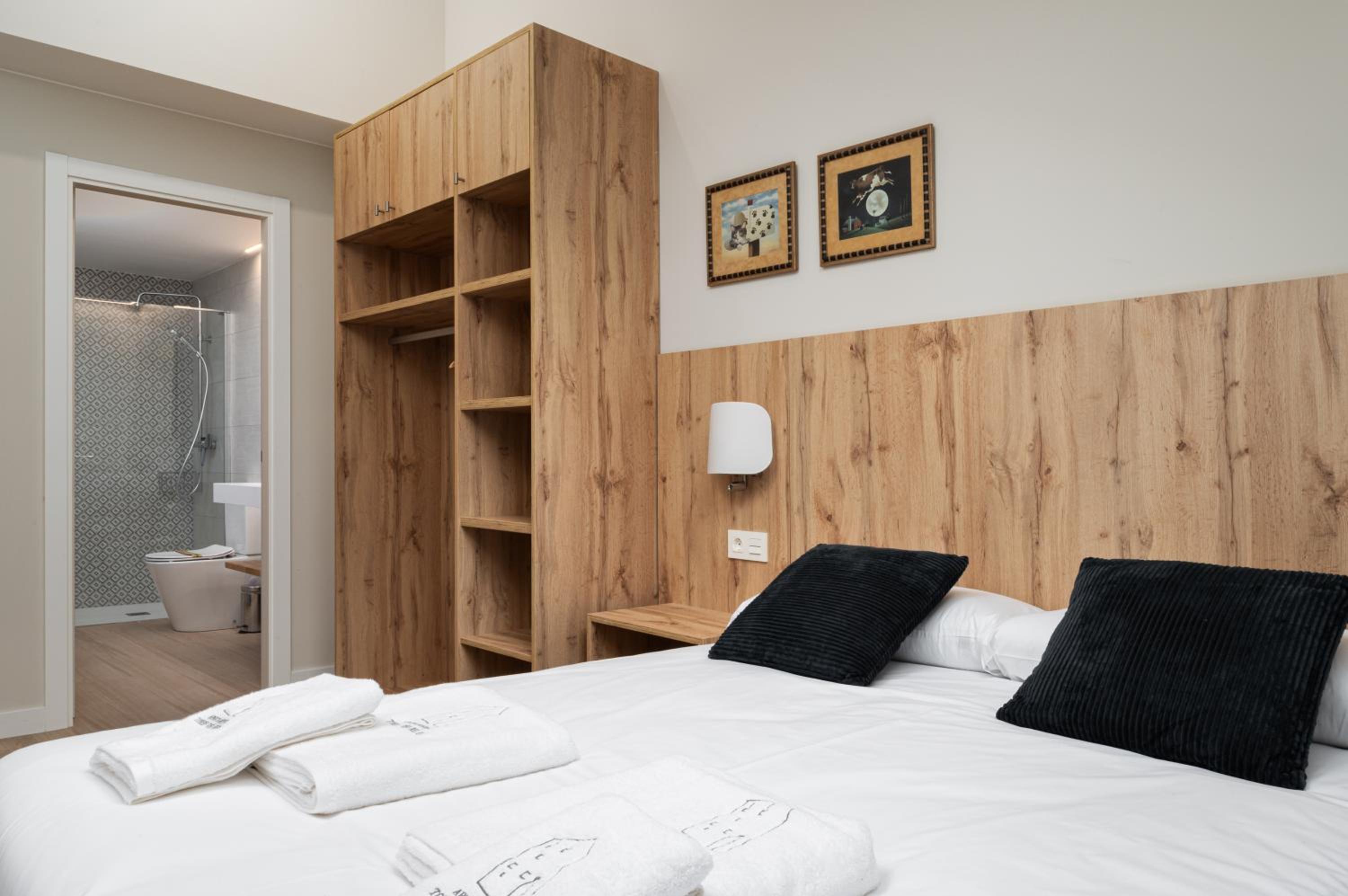 Apartamentos Torre del Reloj