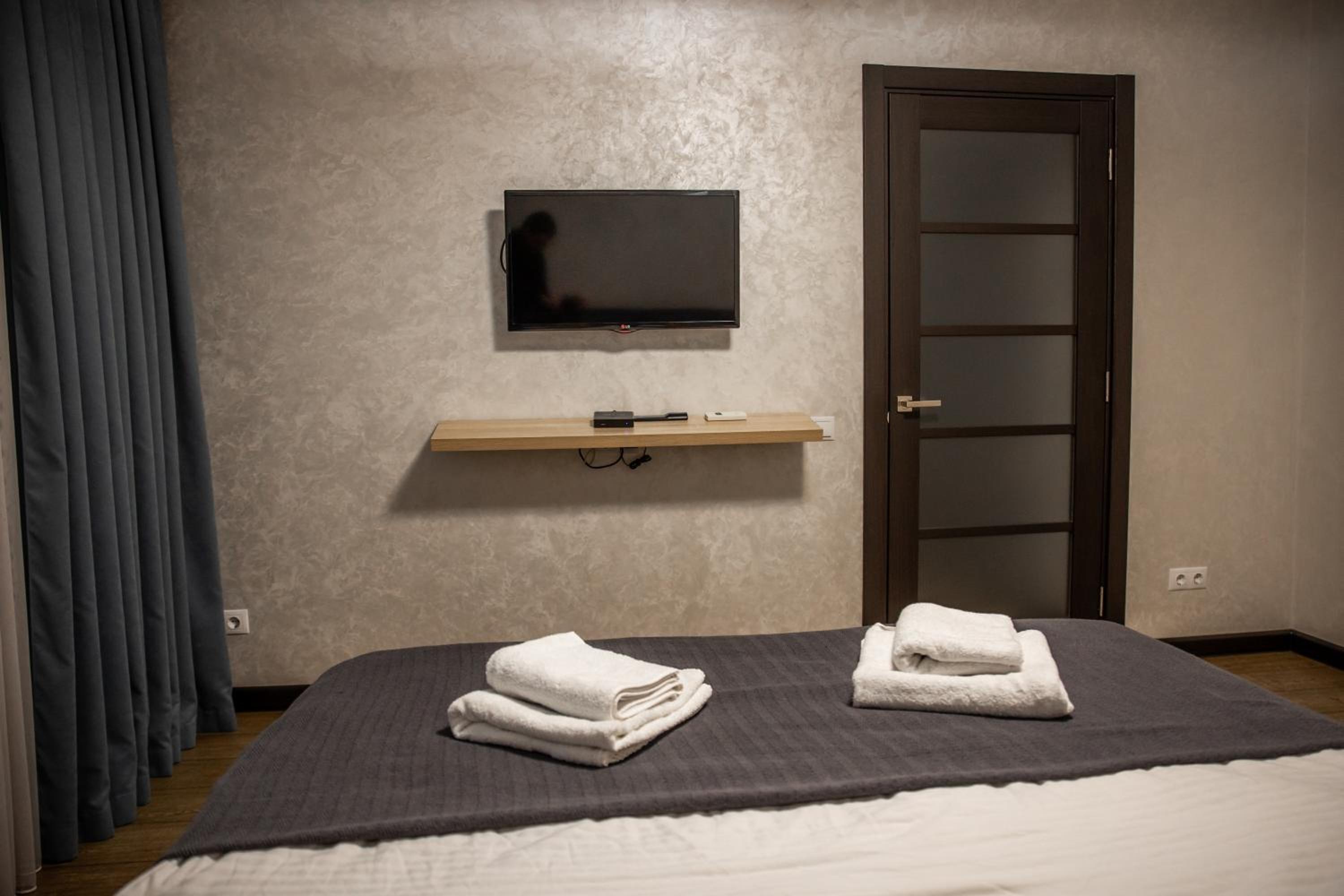 Center Home Apartment