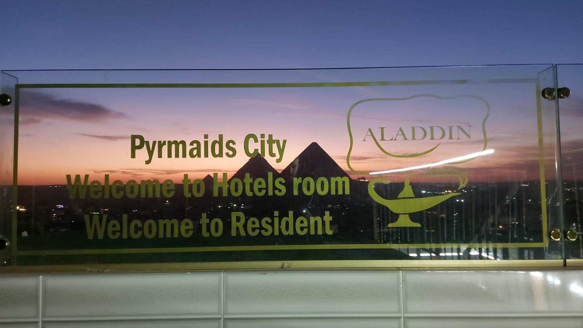 Aladdin pyramids City 2