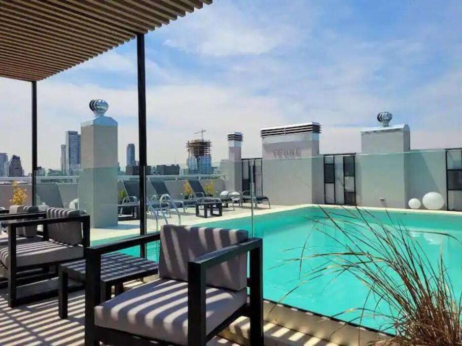 Almez Stunning Deluxe Apartment