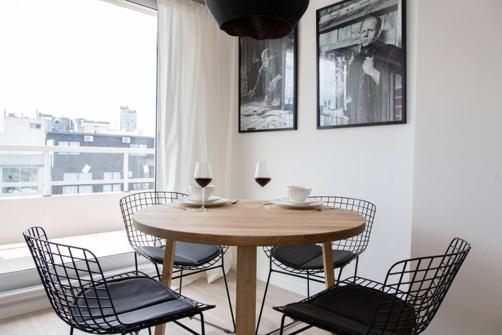 Almez Stunning Deluxe Apartment