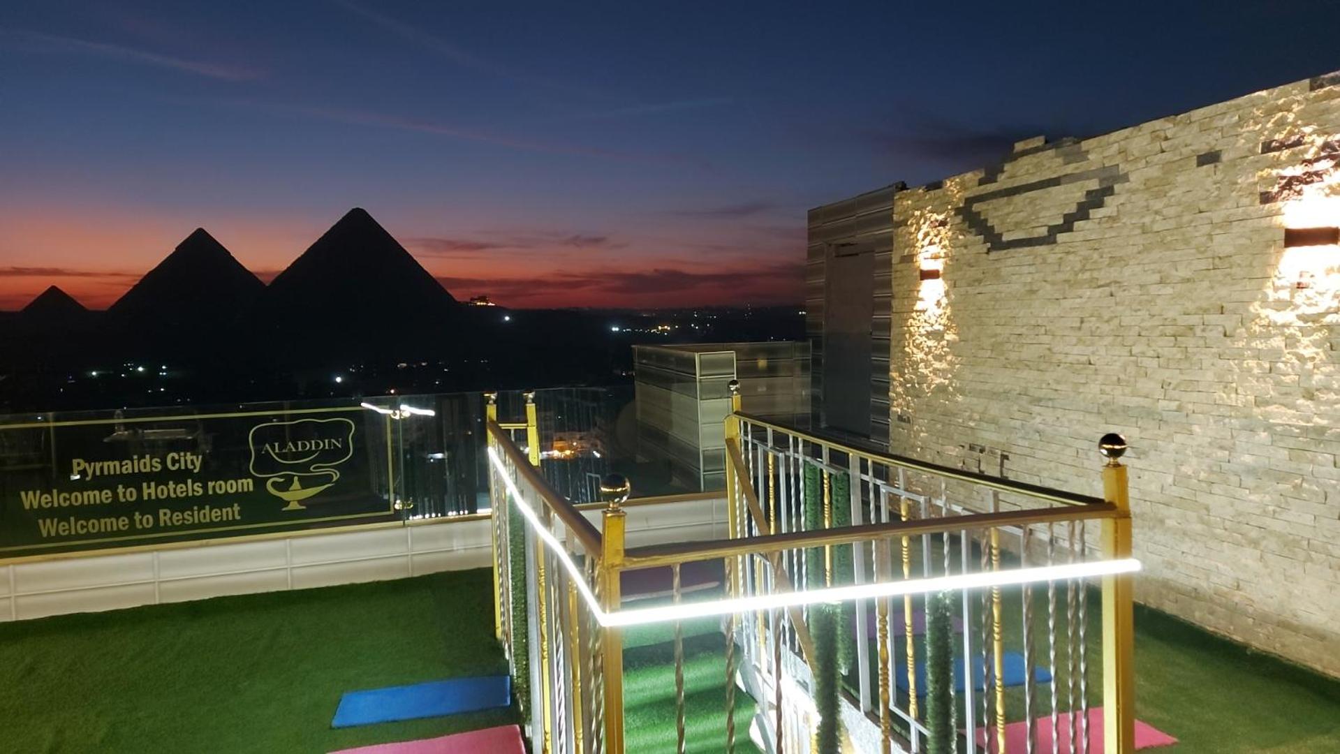 Aladdin pyramids City 2