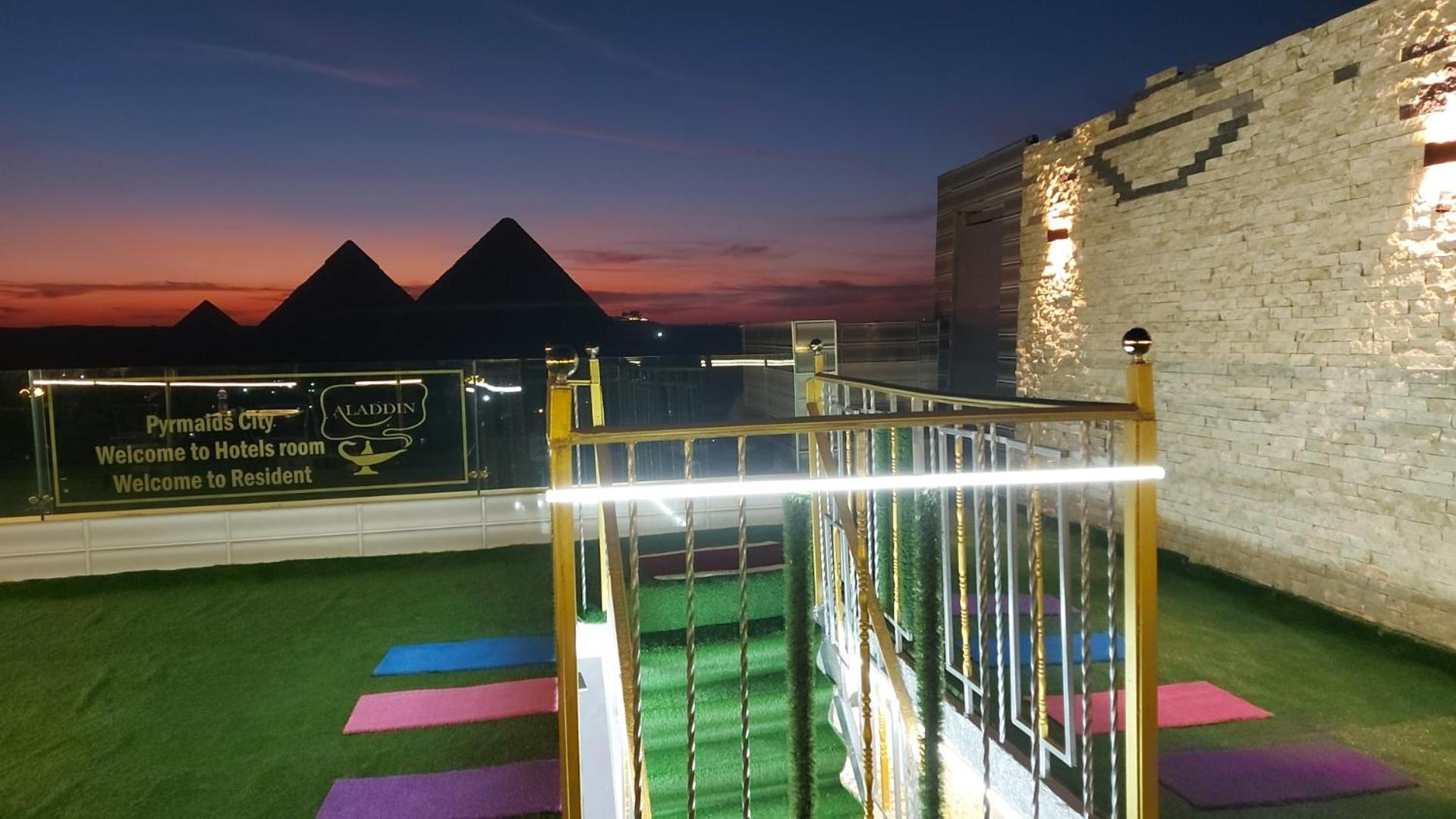 Aladdin pyramids City 2
