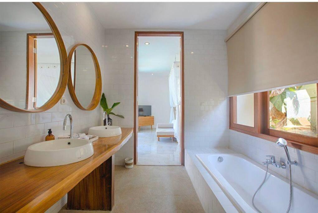 New stylish private villa with 2 bedrooms villa in Canggu view 2